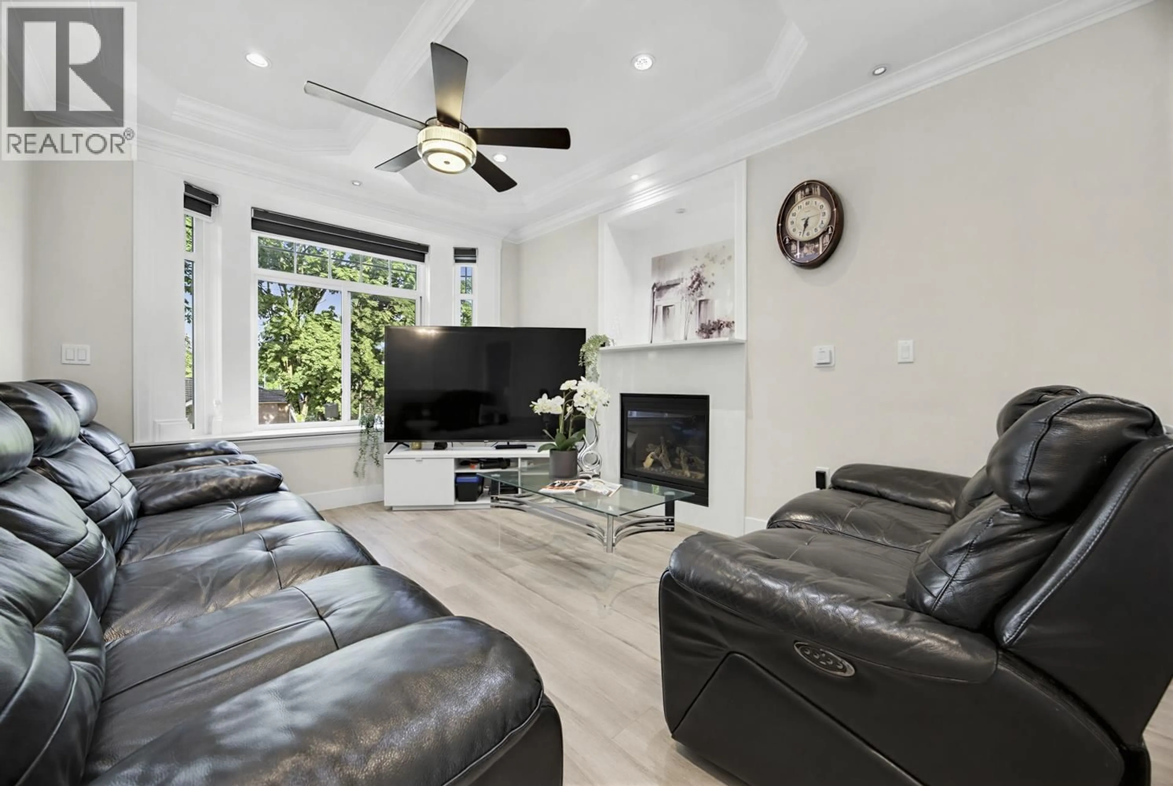 Living room with furniture, unknown for 765 SKEENA STREET, Vancouver British Columbia V5K4P4