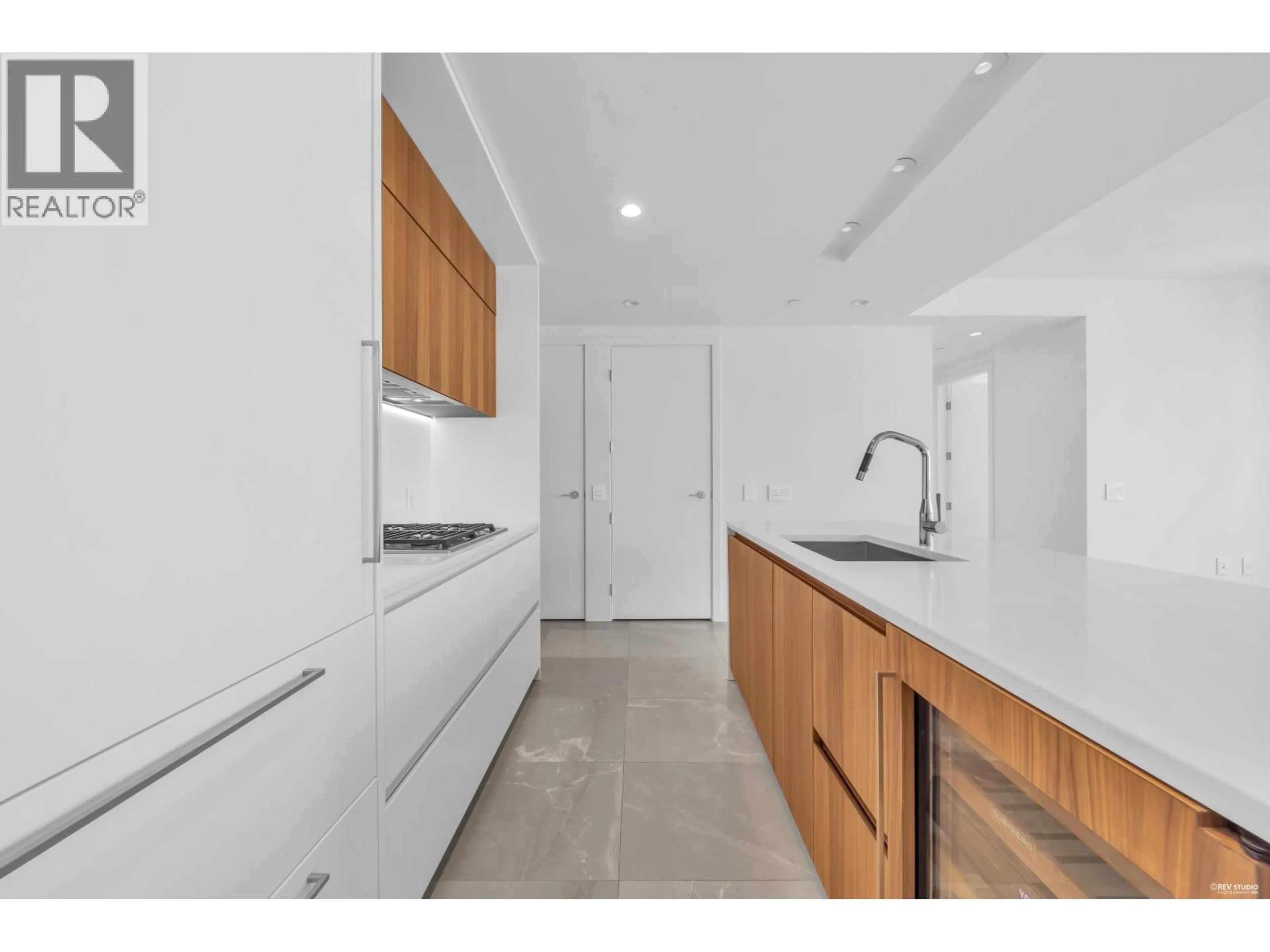 Standard kitchen, ceramic/tile floor for 2005 - 885 CAMBIE STREET, Vancouver British Columbia V6B0R6