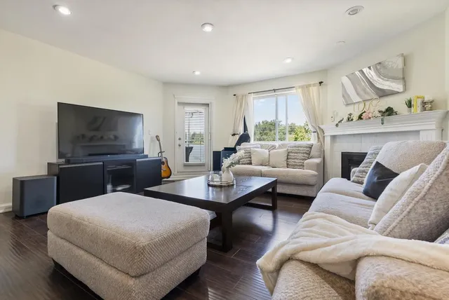 401 - 13680 84 AVENUE, Surrey 2