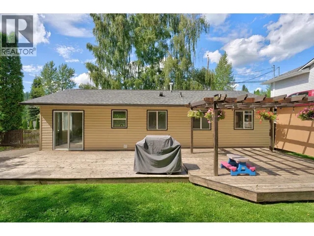 2073 WOODHAVEN DRIVE, Prince George 5