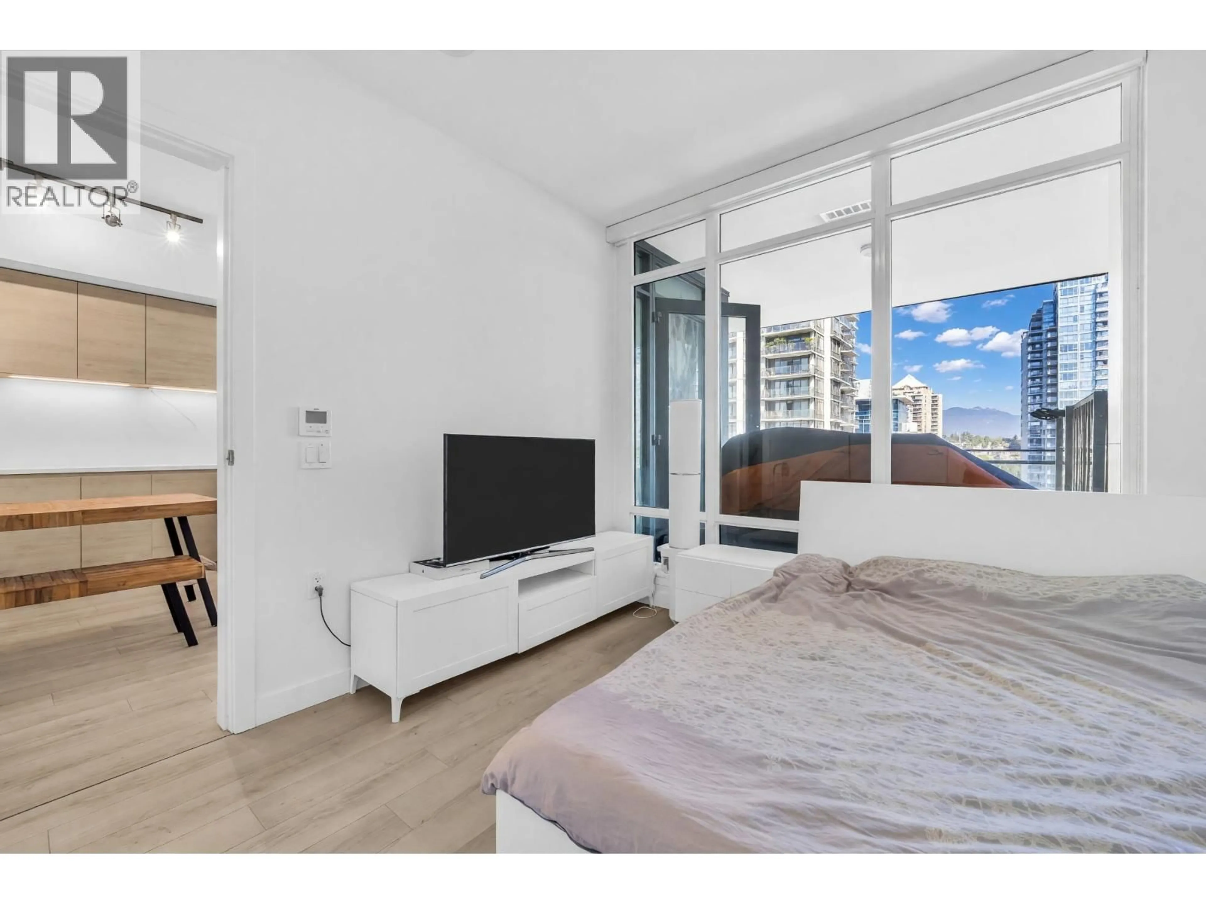 A pic of a room for 1203 - 2085 SKYLINE COURT, Burnaby British Columbia V5C0M6