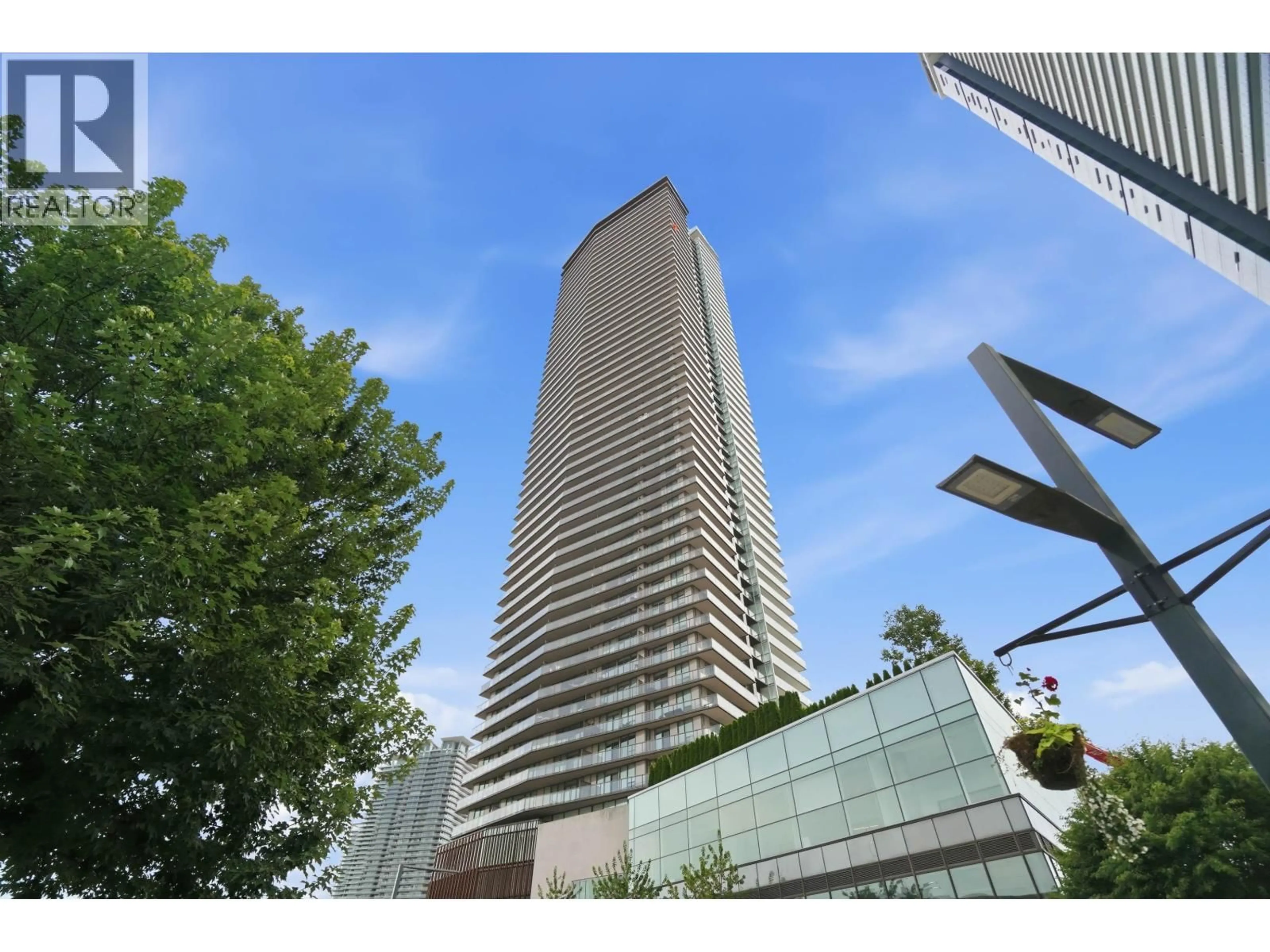 Indoor foyer for 904 - 4650 BRENTWOOD BOULEVARD, Burnaby British Columbia V5C0M3
