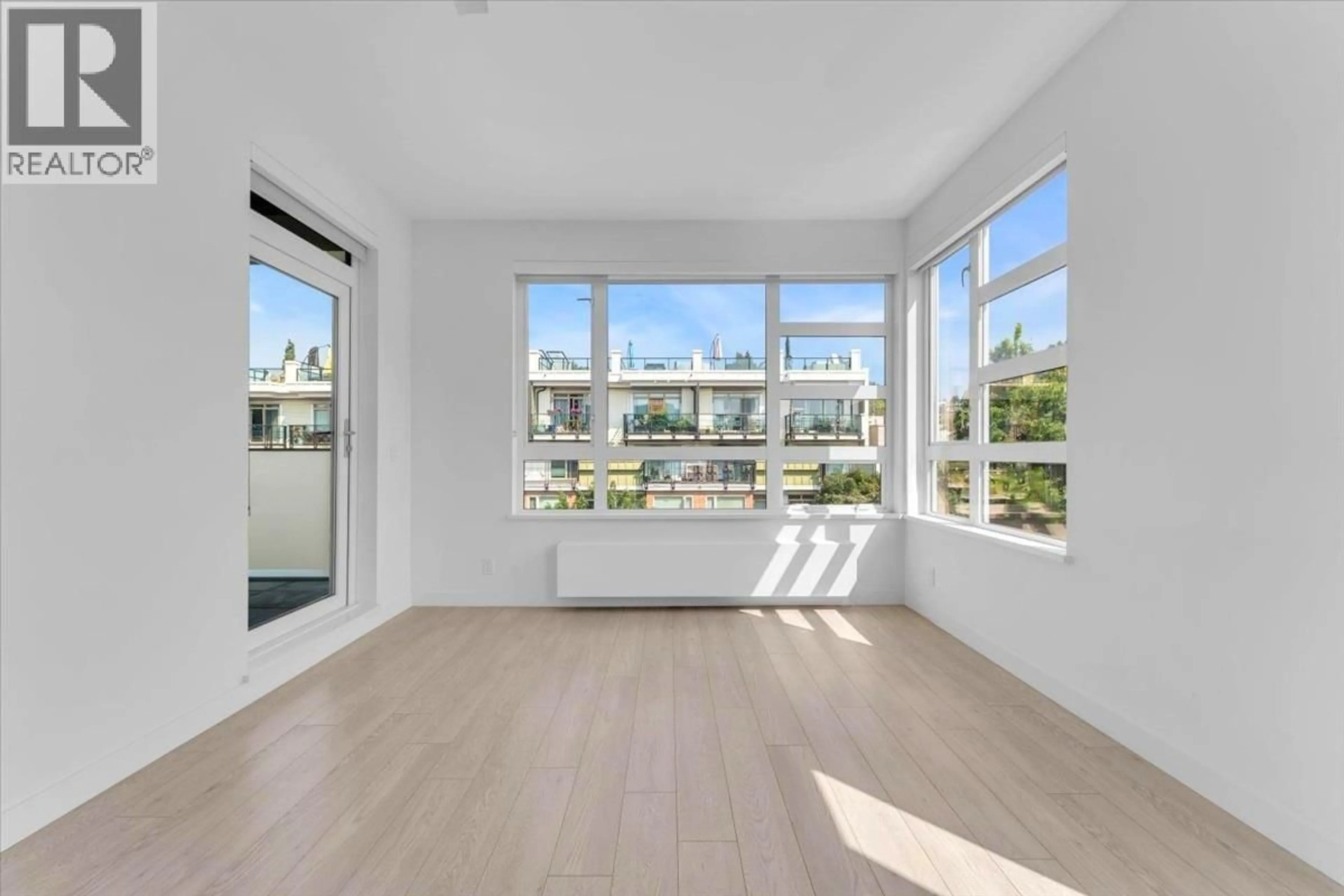 A pic of a room for 315 - 711 14TH STREET, North Vancouver British Columbia V7M3E8