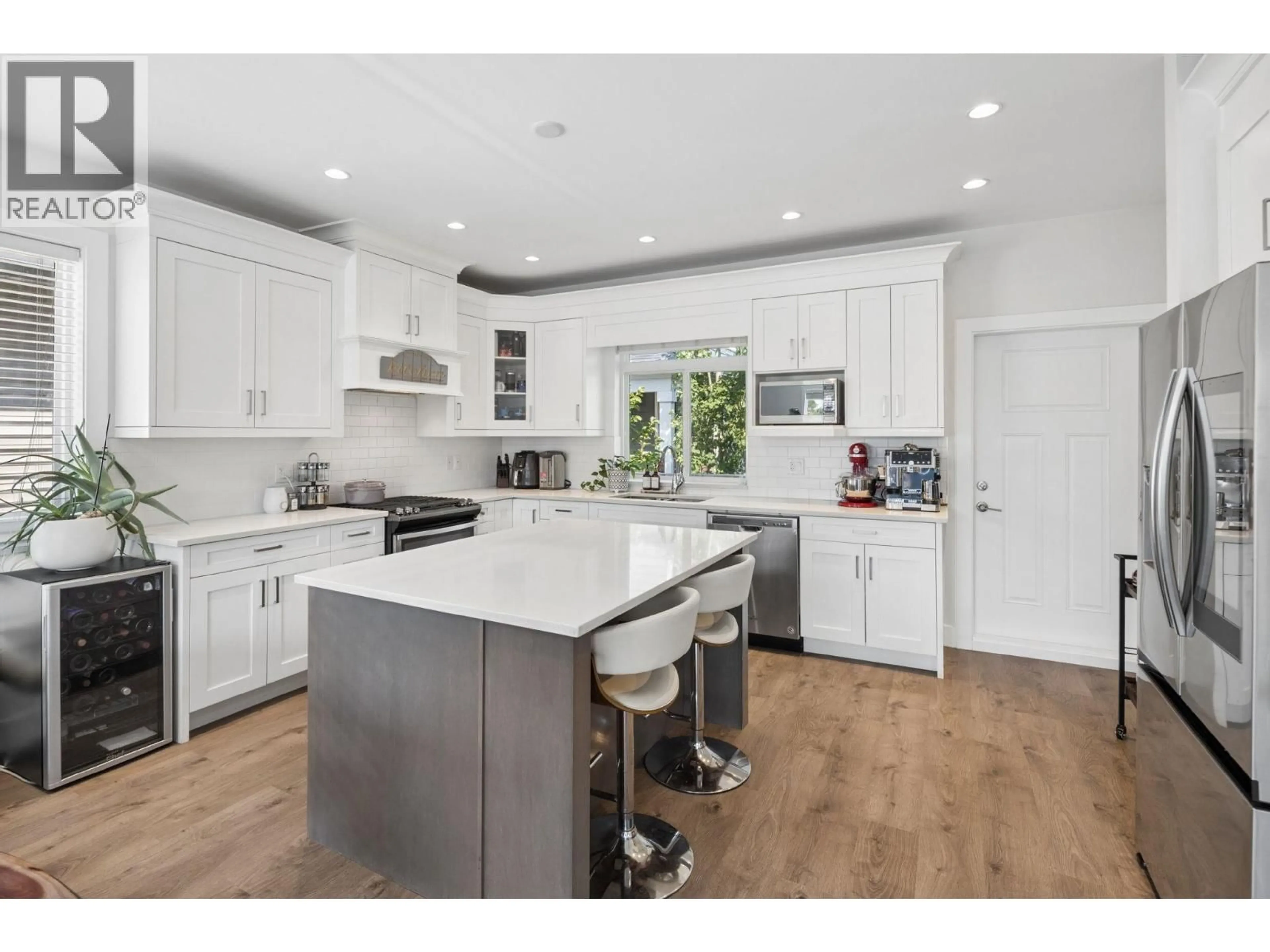 Open concept kitchen, ceramic/tile floor for 4855 ELLIS LANE, Delta British Columbia V4K0C5