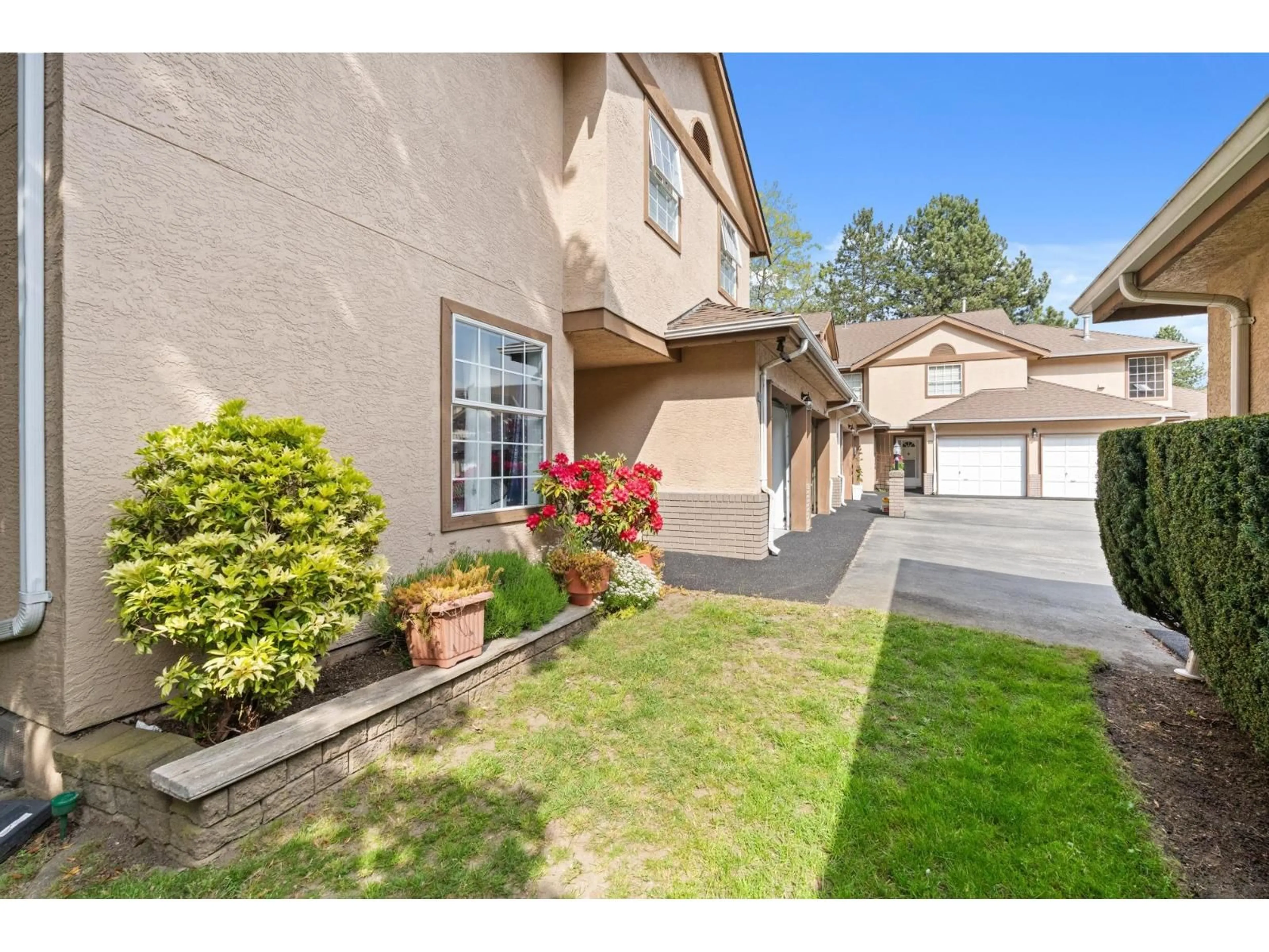 Patio, street for 123 - 14861 98 AVENUE, Surrey British Columbia V3R9Z8