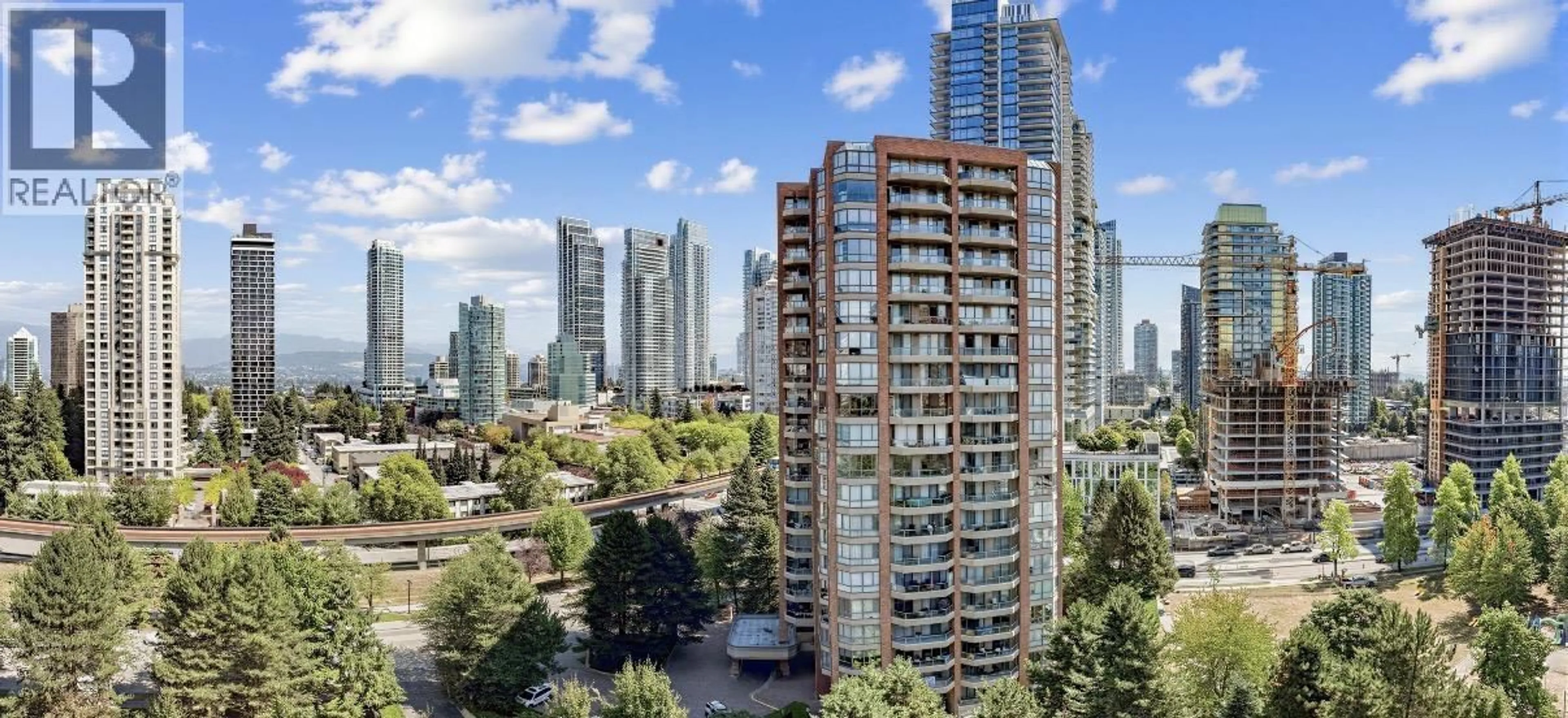 A pic from outside/outdoor area/front of a property/back of a property/a pic from drone, city buildings view from balcony for 1504 - 6152 KATHLEEN AVENUE, Burnaby British Columbia V5H4K8
