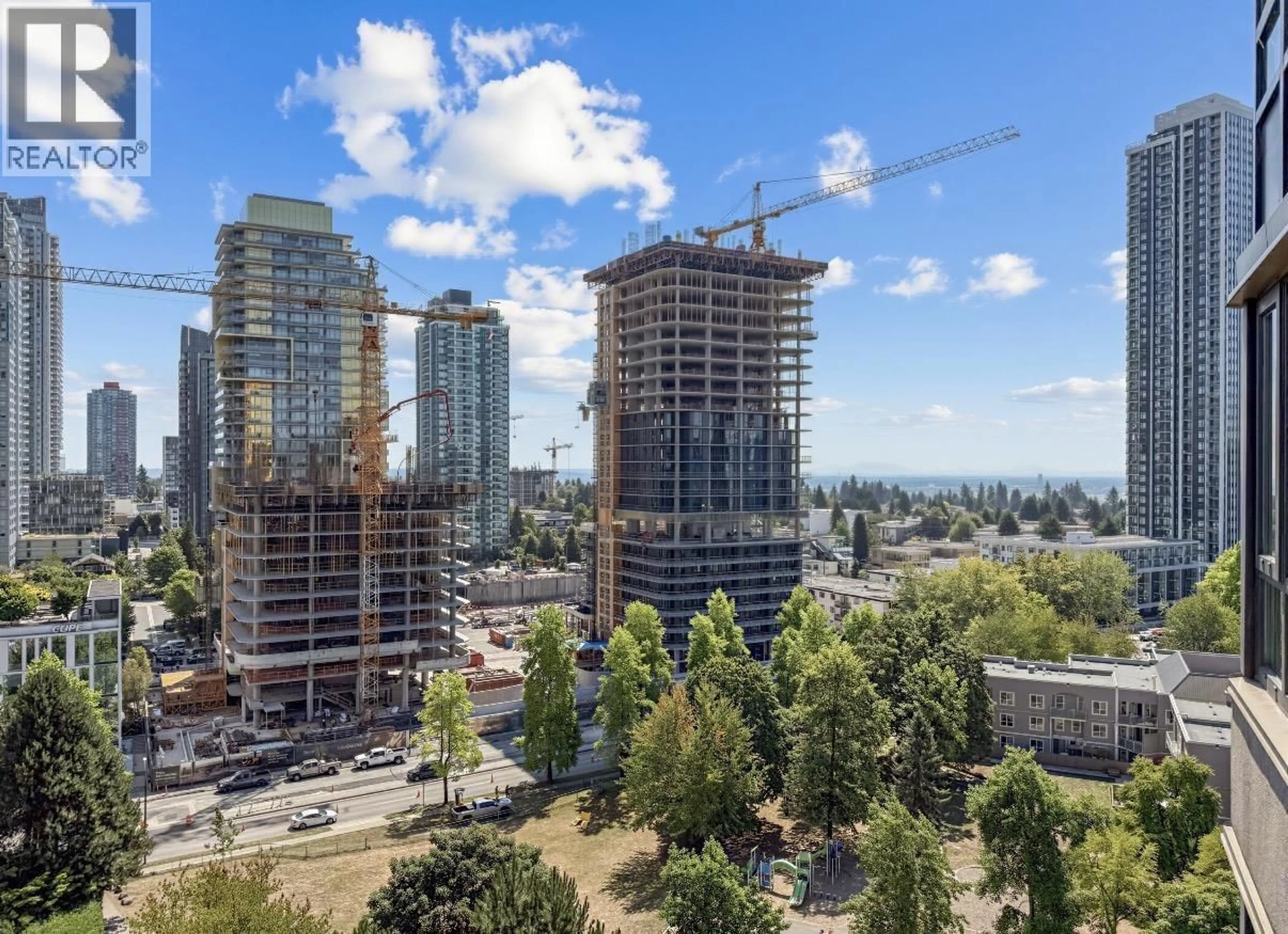 A pic from outside/outdoor area/front of a property/back of a property/a pic from drone, city buildings view from balcony for 1504 - 6152 KATHLEEN AVENUE, Burnaby British Columbia V5H4K8