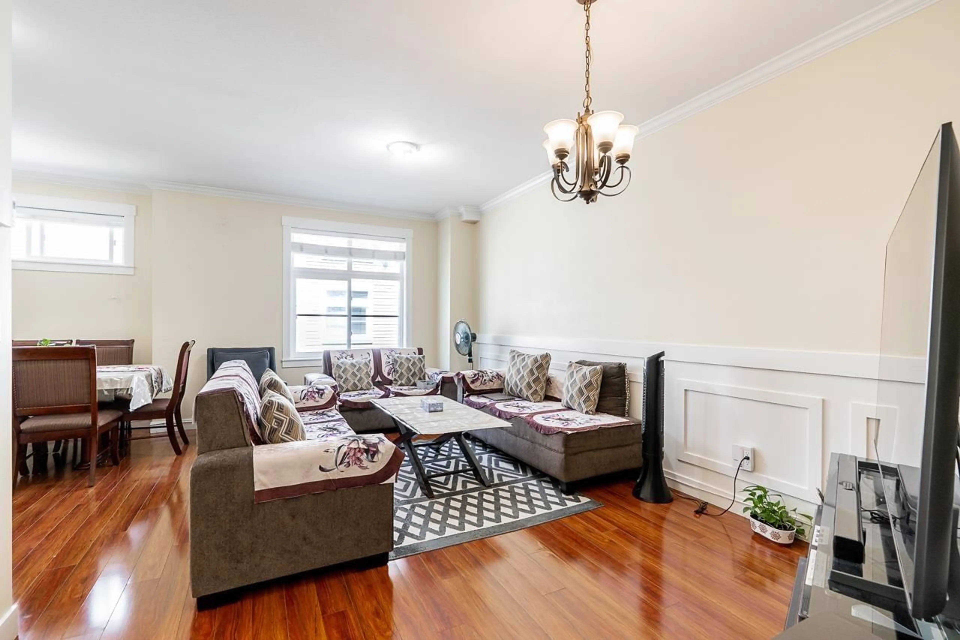 Living room with furniture, unknown for 5 - 9405 121 STREET, Surrey British Columbia V3V0A9