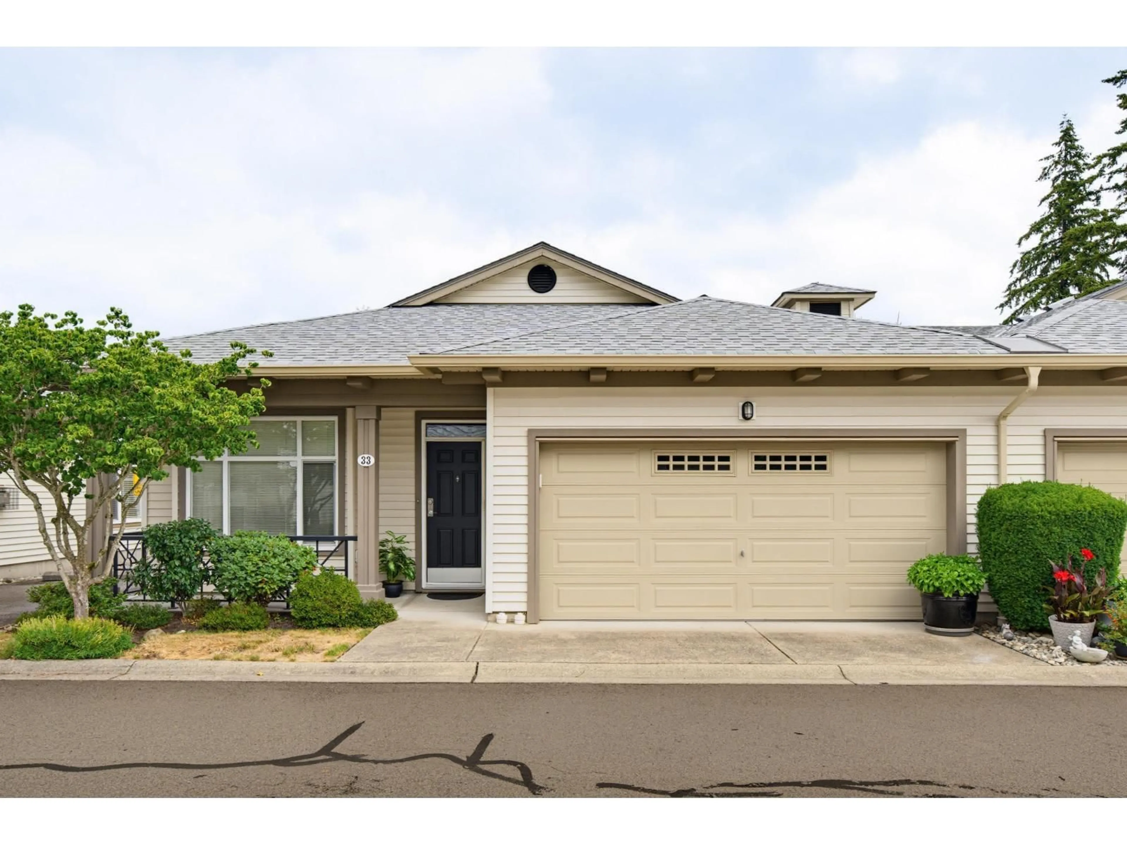 Home with vinyl exterior material, street for 33 - 15188 62A AVENUE, Surrey British Columbia V3S1W7