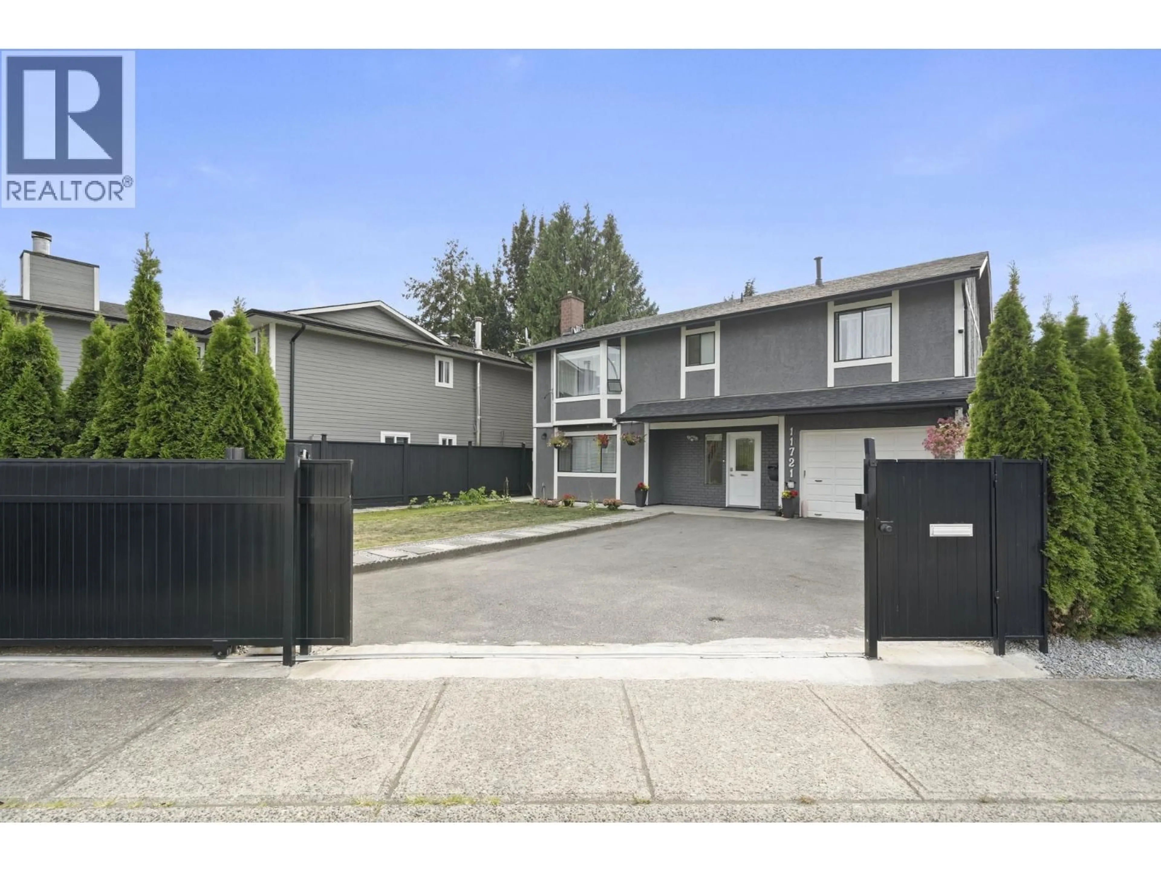 A pic from outside/outdoor area/front of a property/back of a property/a pic from drone, street for 11721 FURUKAWA PLACE, Maple Ridge British Columbia V2X8T6