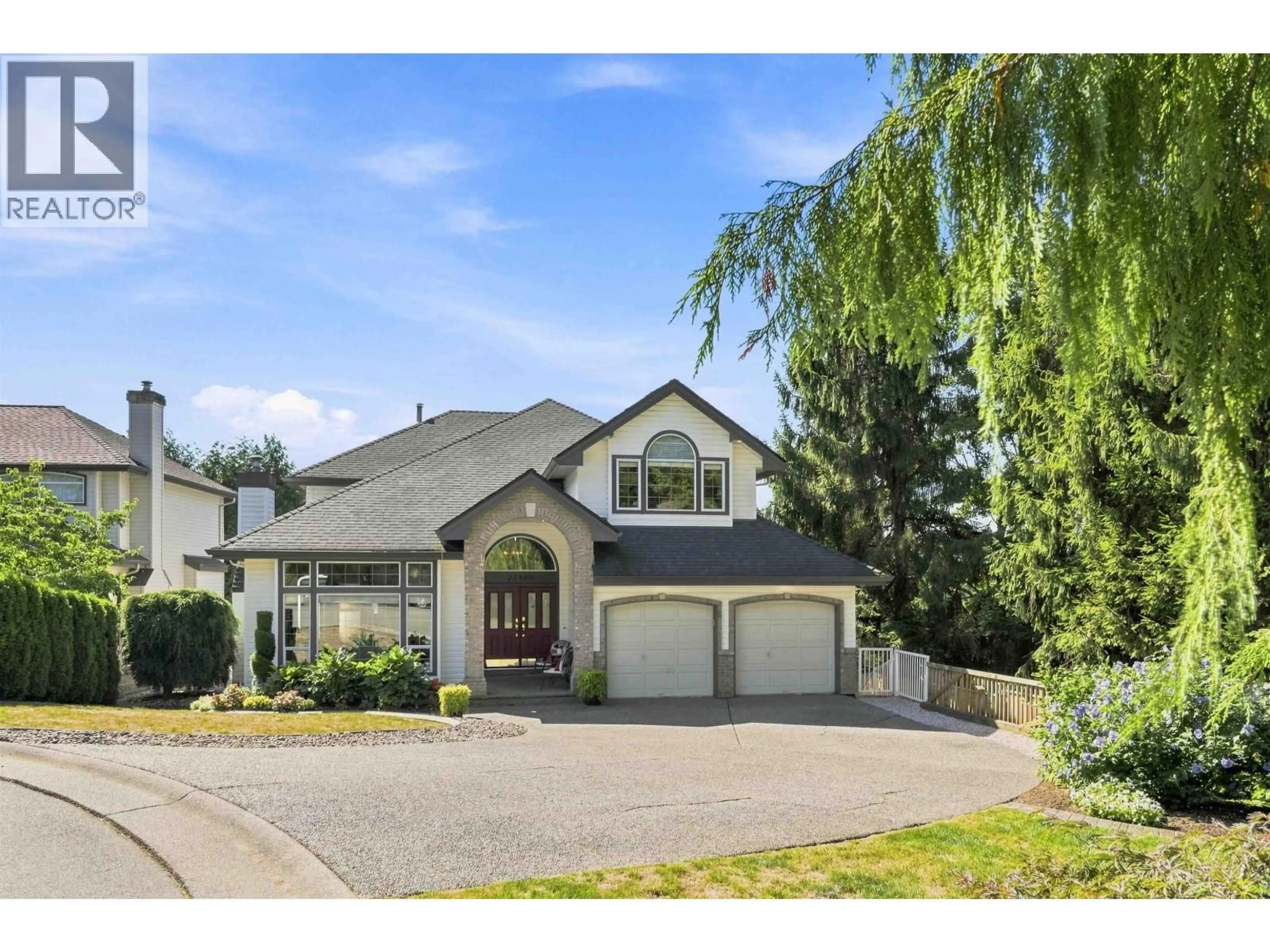 Home with vinyl exterior material, street for 23500 109 AVENUE, Maple Ridge British Columbia V2W1A8