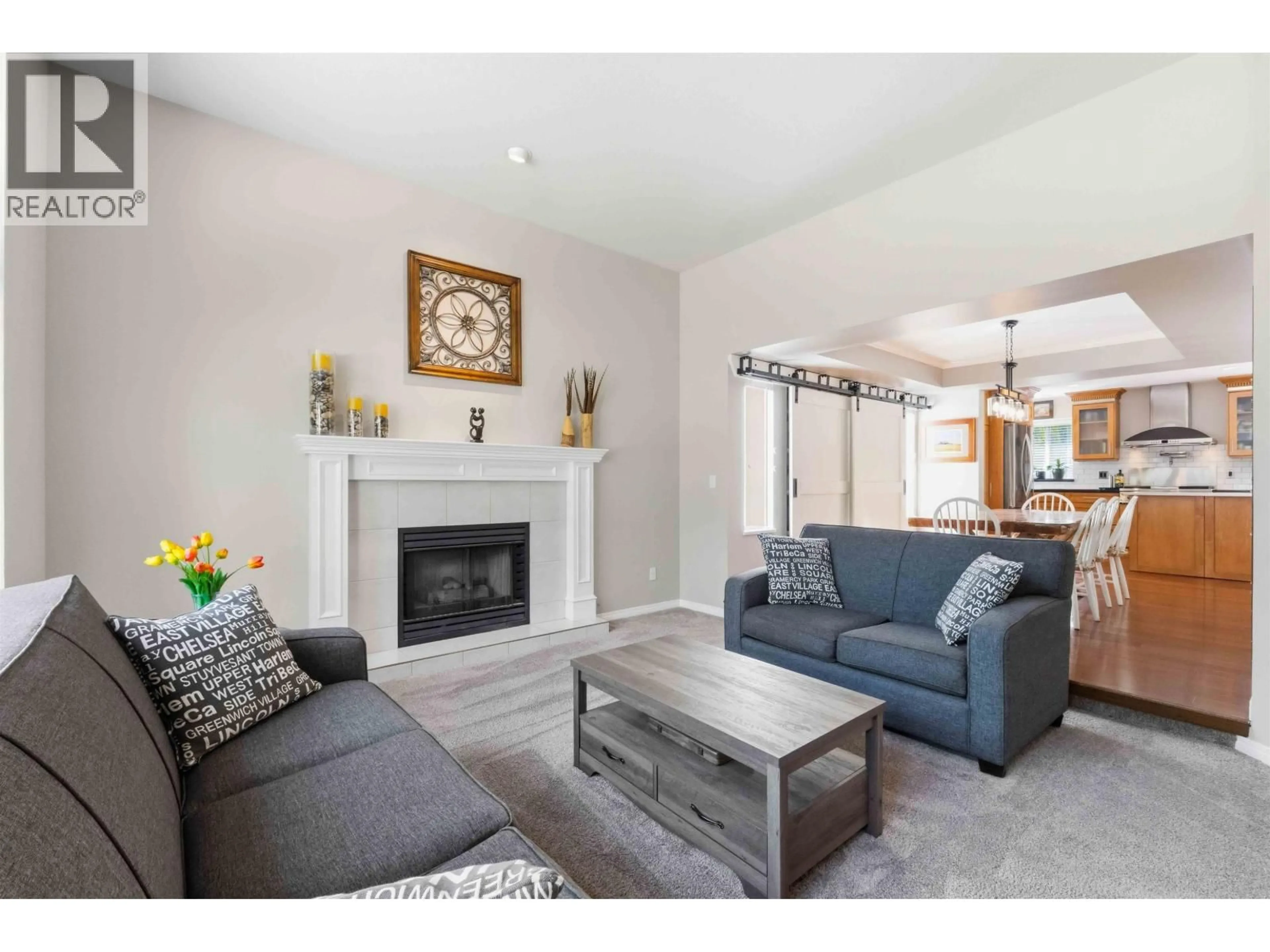 Living room with furniture, unknown for 23500 109 AVENUE, Maple Ridge British Columbia V2W1A8