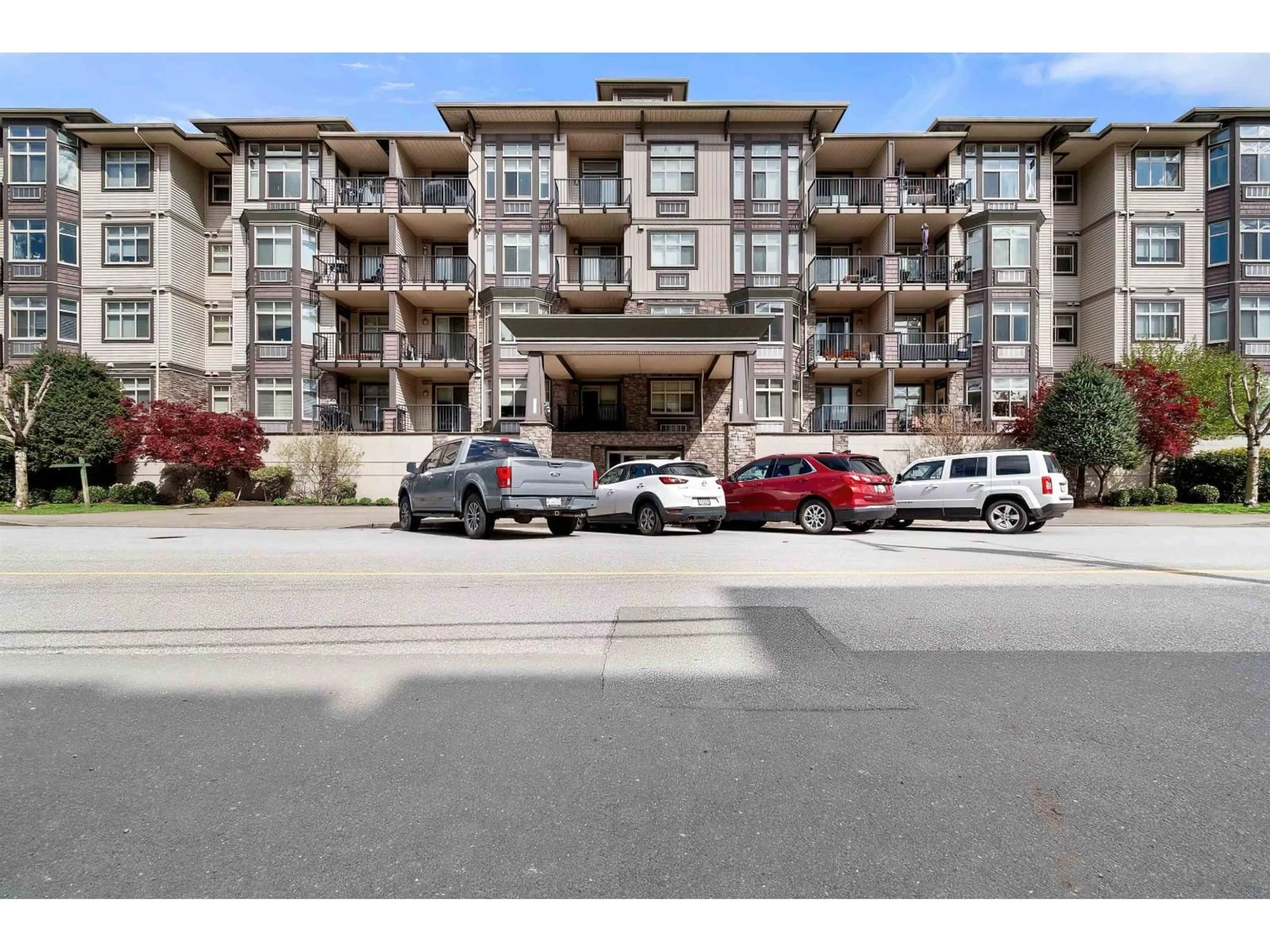 Unknown for 207 - 45893 CHESTERFIELD AVENUE, Chilliwack British Columbia V2P1M5