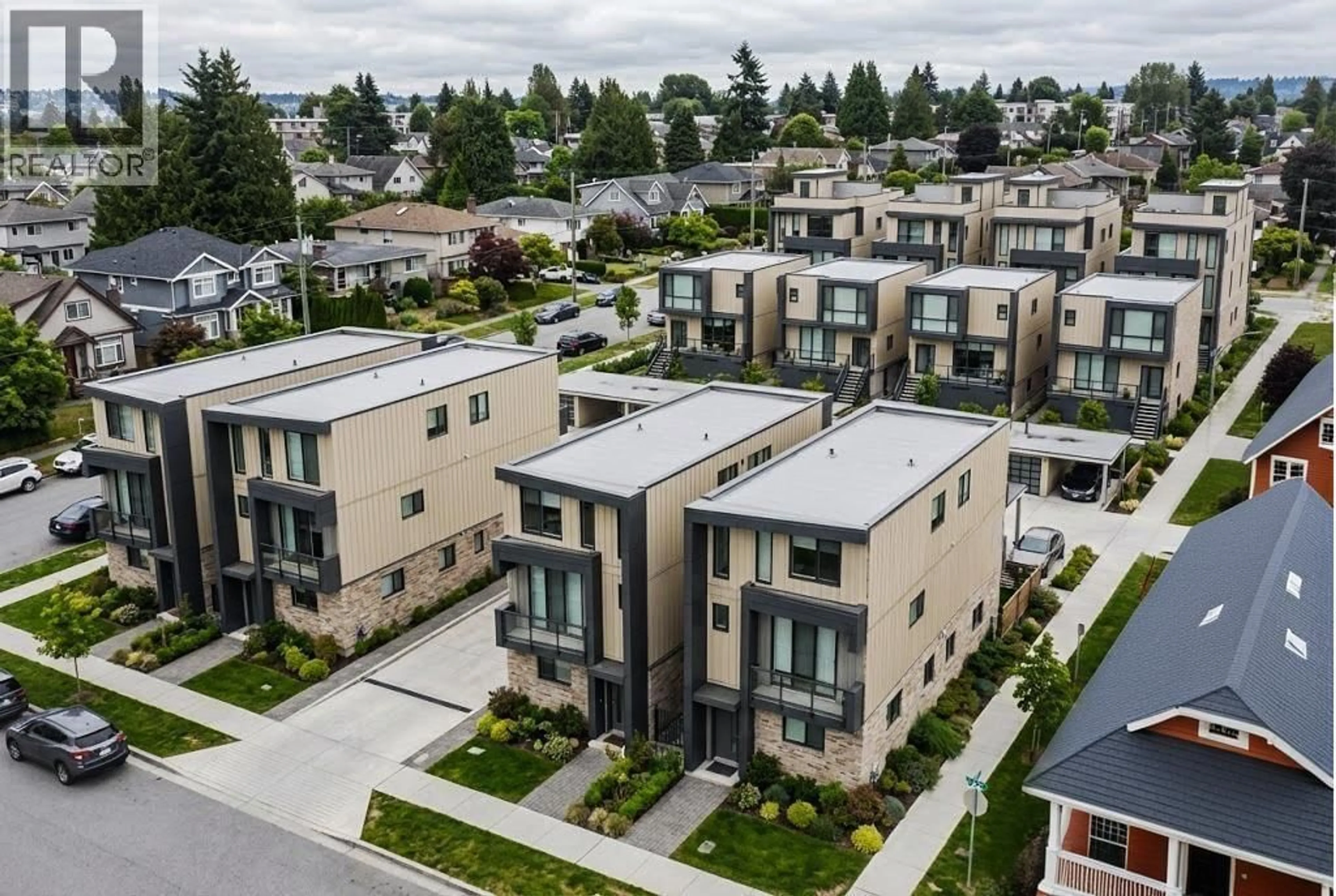 A pic from outside/outdoor area/front of a property/back of a property/a pic from drone, street for 1175 55TH AVENUE, Vancouver British Columbia V6P6Z9