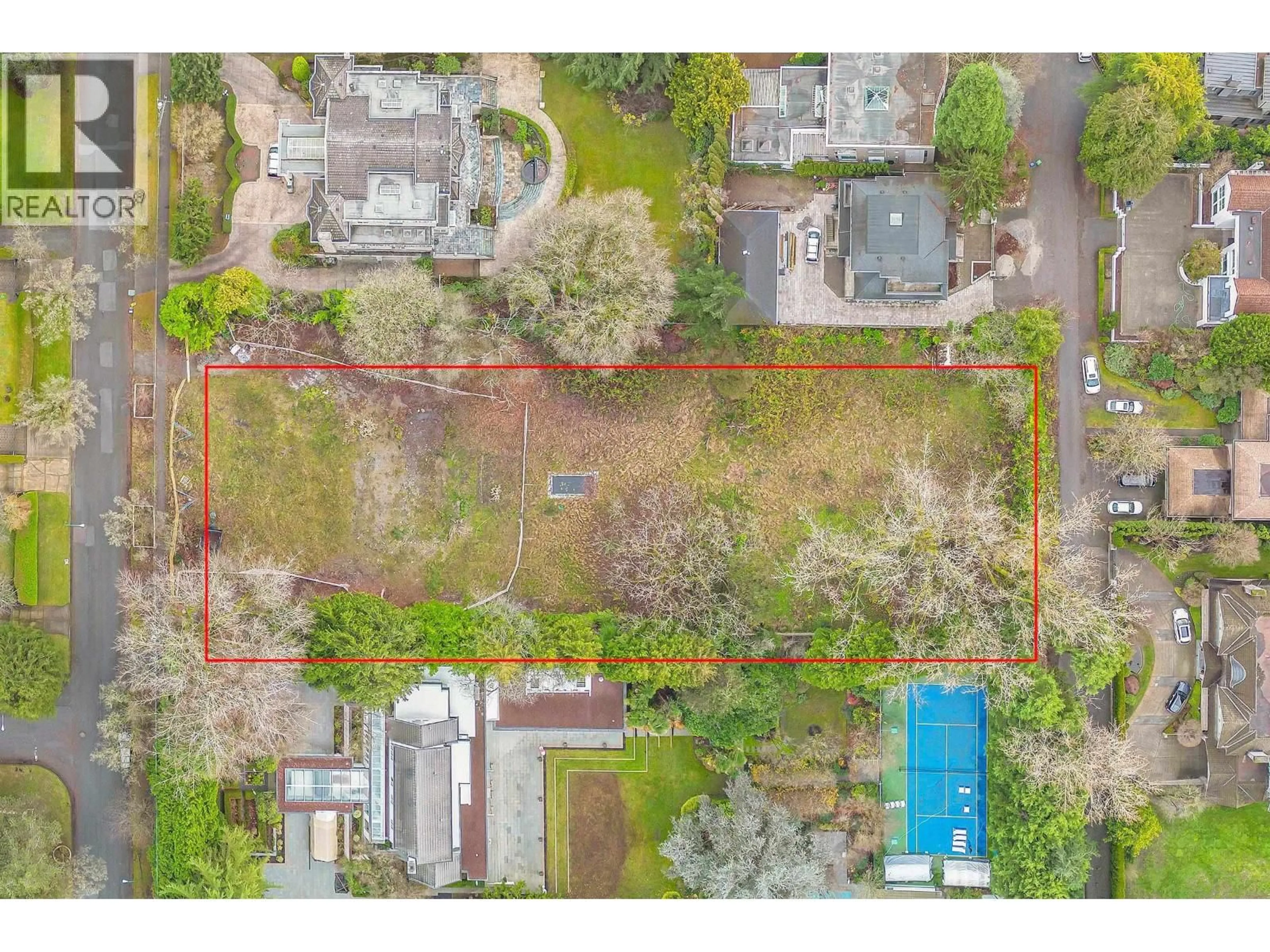 A pic from outside/outdoor area/front of a property/back of a property/a pic from drone, street for 1175 55TH AVENUE, Vancouver British Columbia V6P6Z9