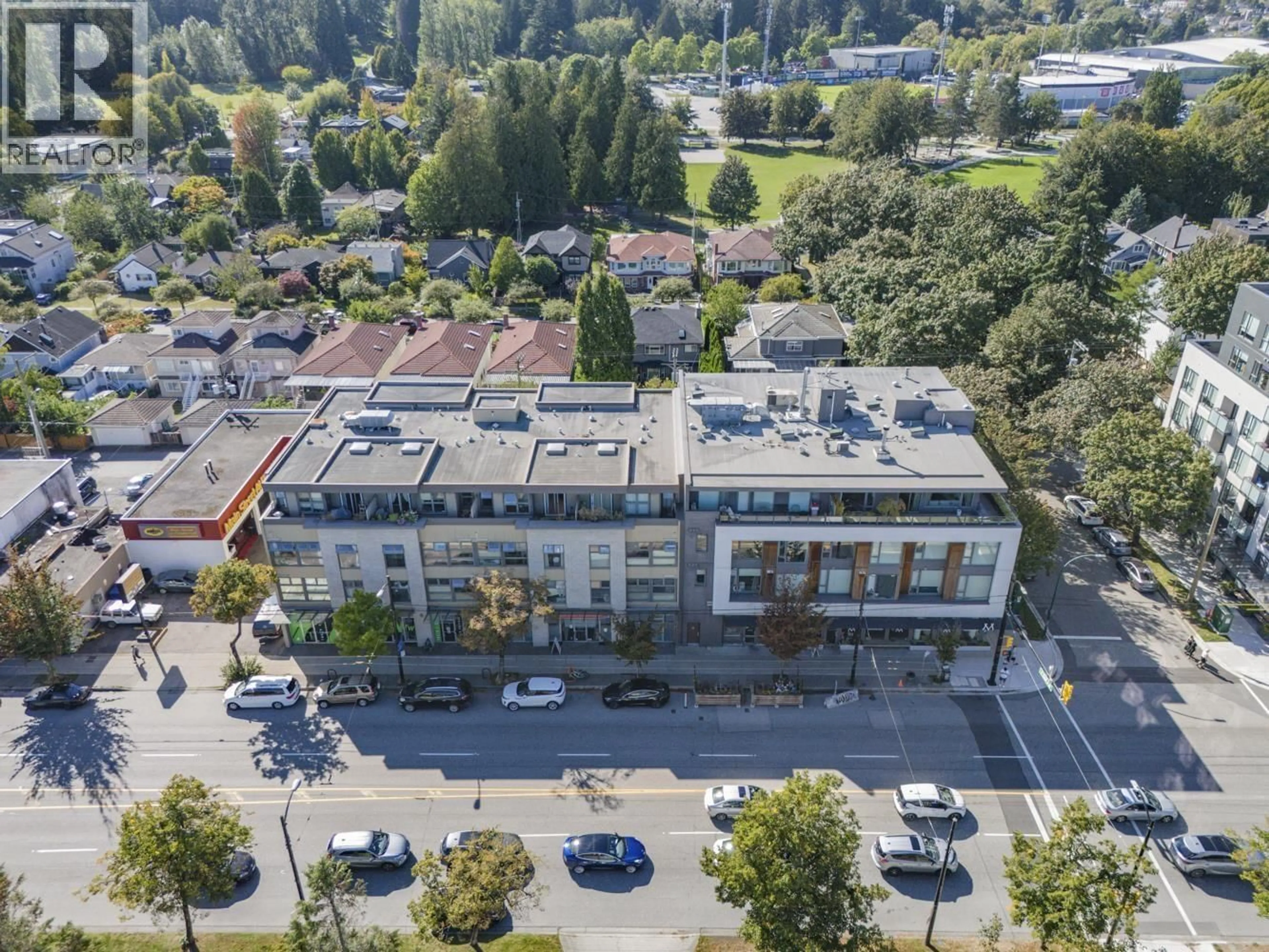 A pic from outside/outdoor area/front of a property/back of a property/a pic from drone, unknown for 301 - 188 32ND AVENUE, Vancouver British Columbia V5V0E4