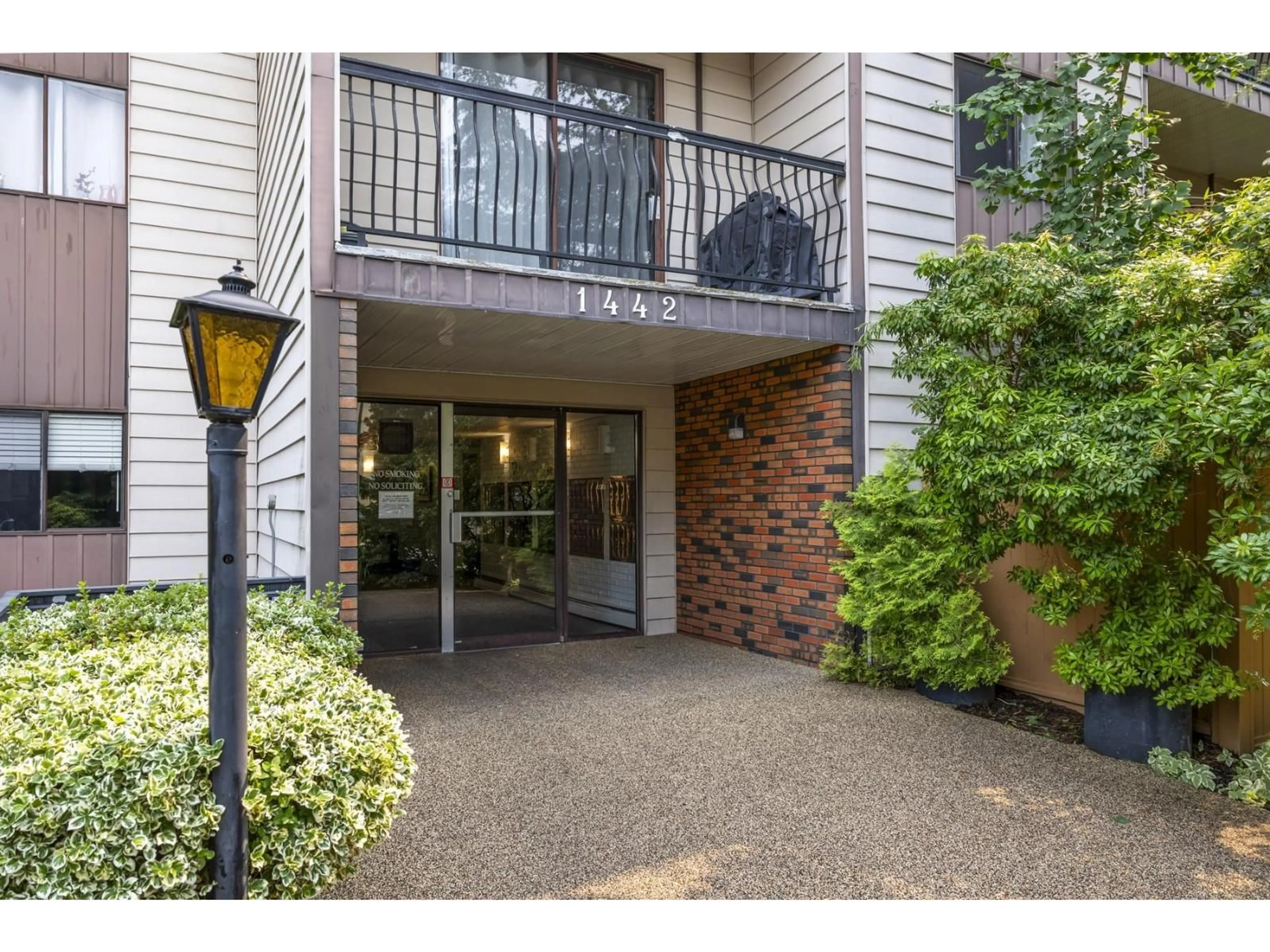 Unknown for 306 - 1442 BLACKWOOD STREET, White Rock British Columbia V4B3V5