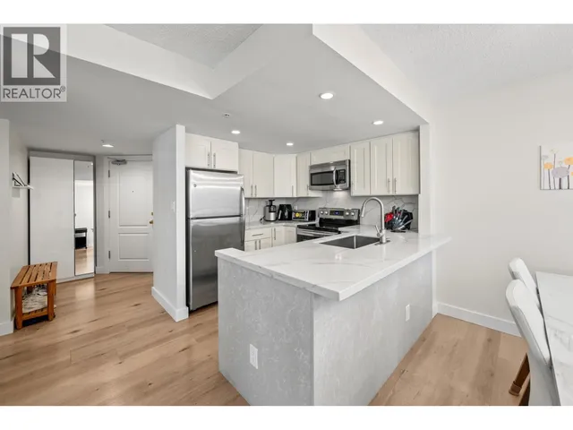 706 - 867 HAMILTON STREET, Vancouver 3