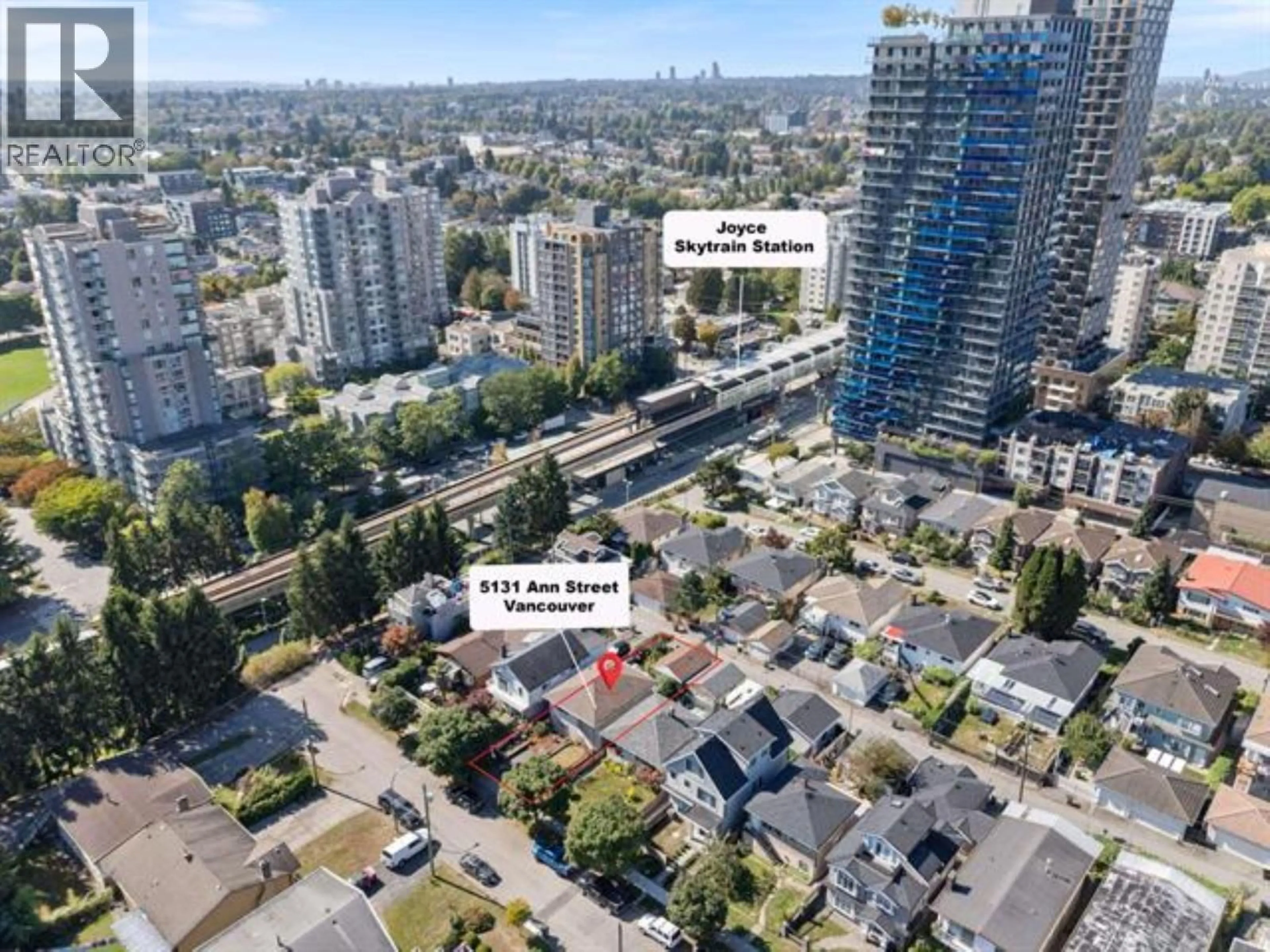 A pic from outside/outdoor area/front of a property/back of a property/a pic from drone, city buildings view from balcony for 5131 ANN STREET STREET, Vancouver British Columbia V5R4J8