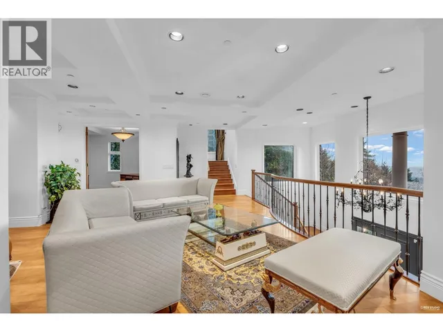 1525 ERRIGAL PLACE, West Vancouver 4