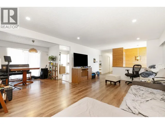 1189 BRISBANE AVENUE, Coquitlam 5