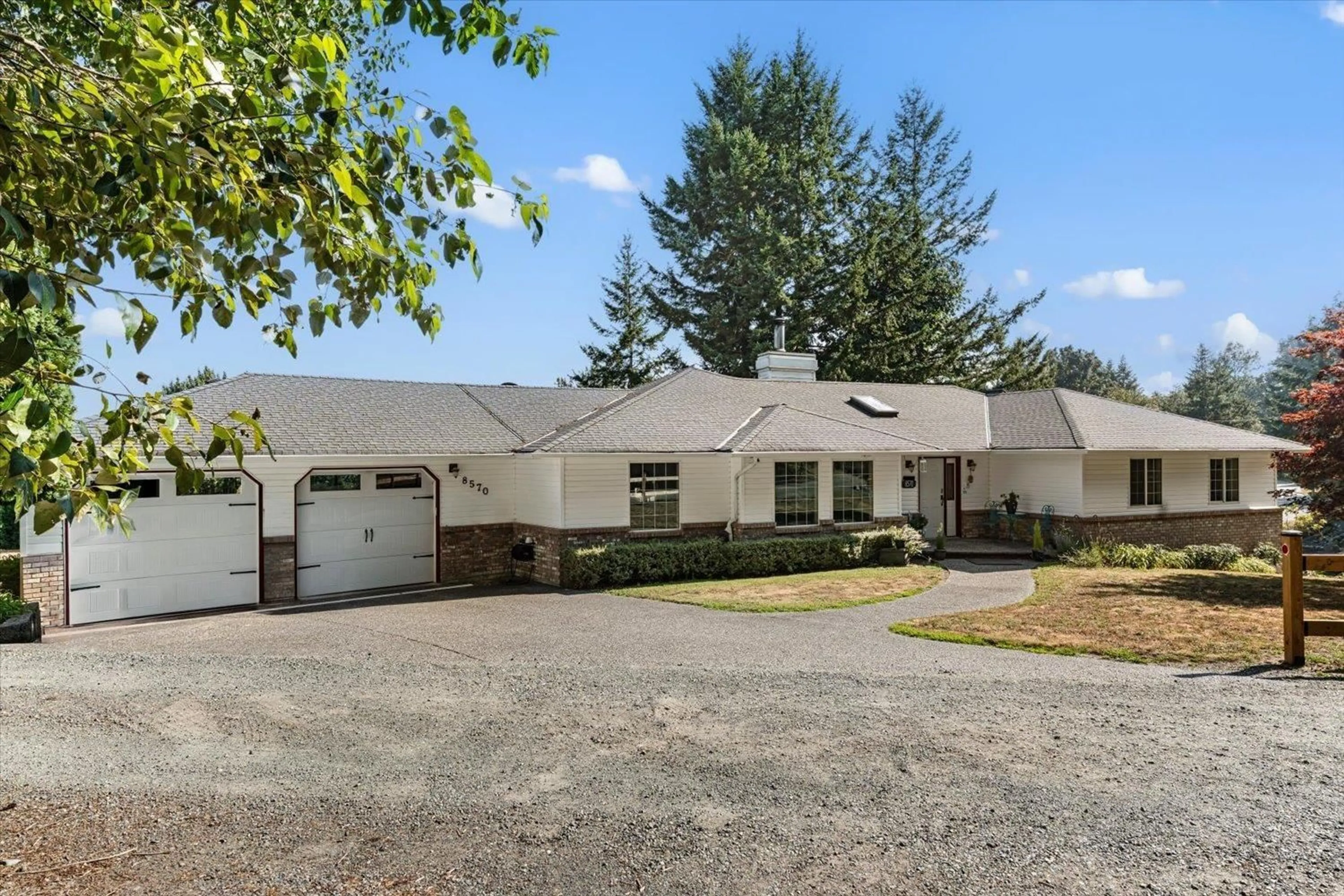 A pic from outside/outdoor area/front of a property/back of a property/a pic from drone, street for 8570 PRIMROSE DRIVE, Chilliwack British Columbia V2R4A3