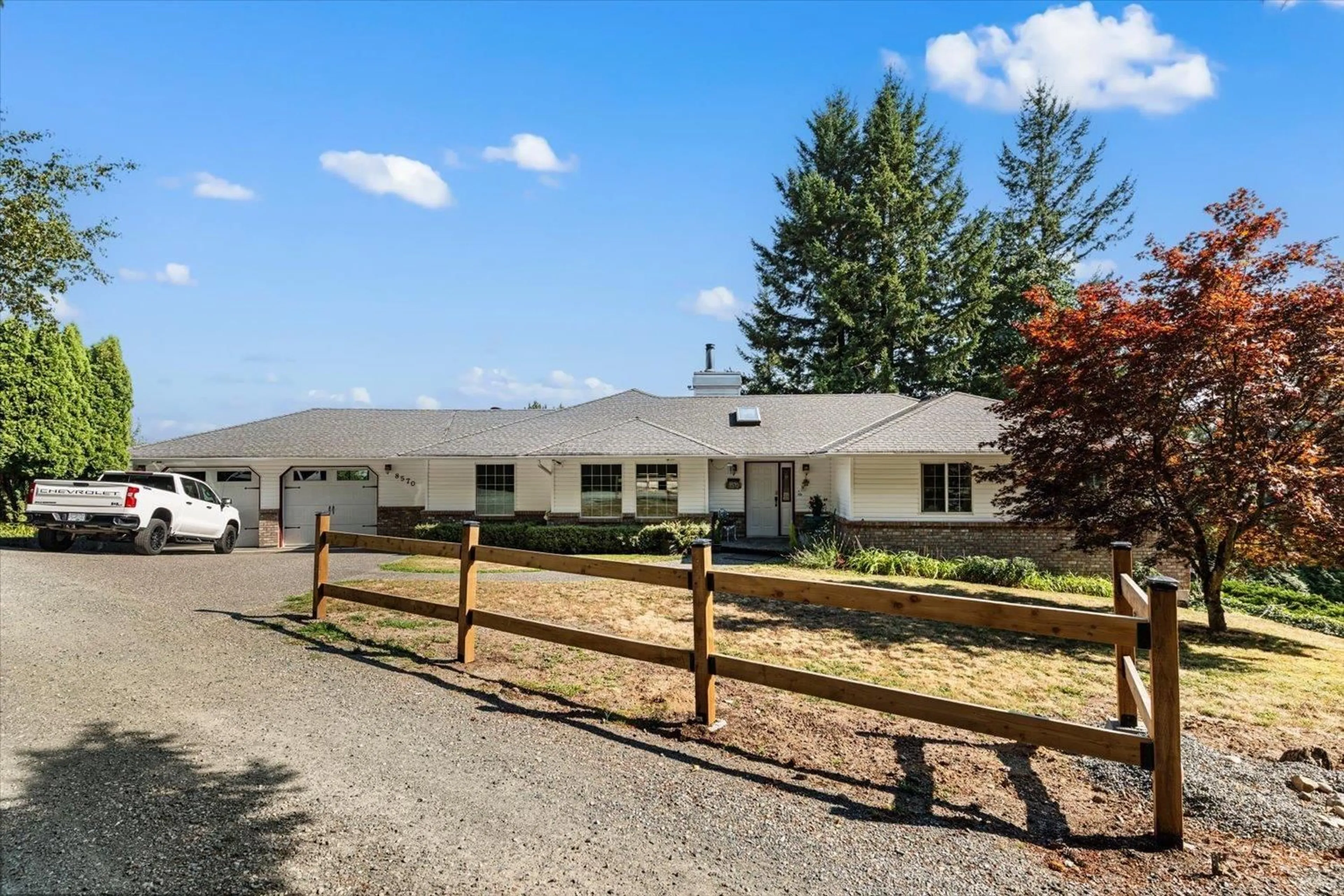 Home with vinyl exterior material, mountain view for 8570 PRIMROSE DRIVE, Chilliwack British Columbia V2R4A3