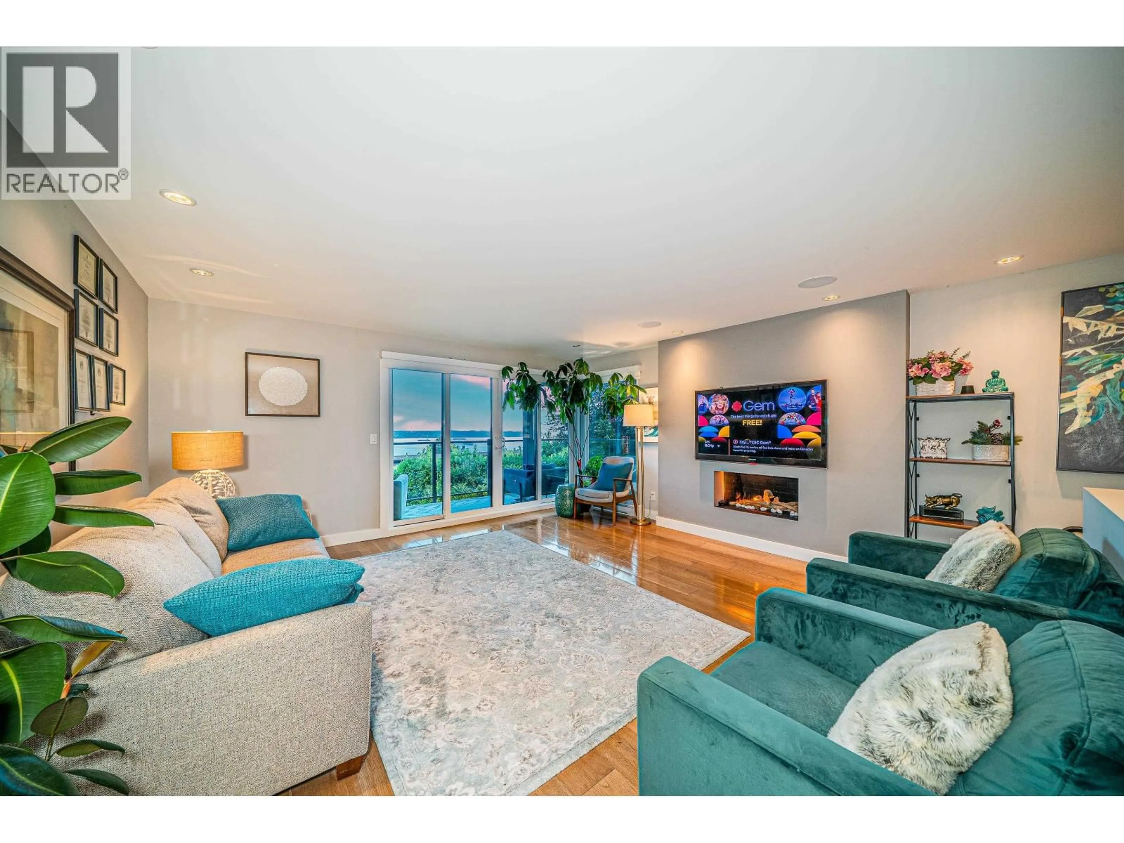 Living room with furniture, unknown for 18 - 2214 FOLKSTONE WAY, West Vancouver British Columbia V7S2X7