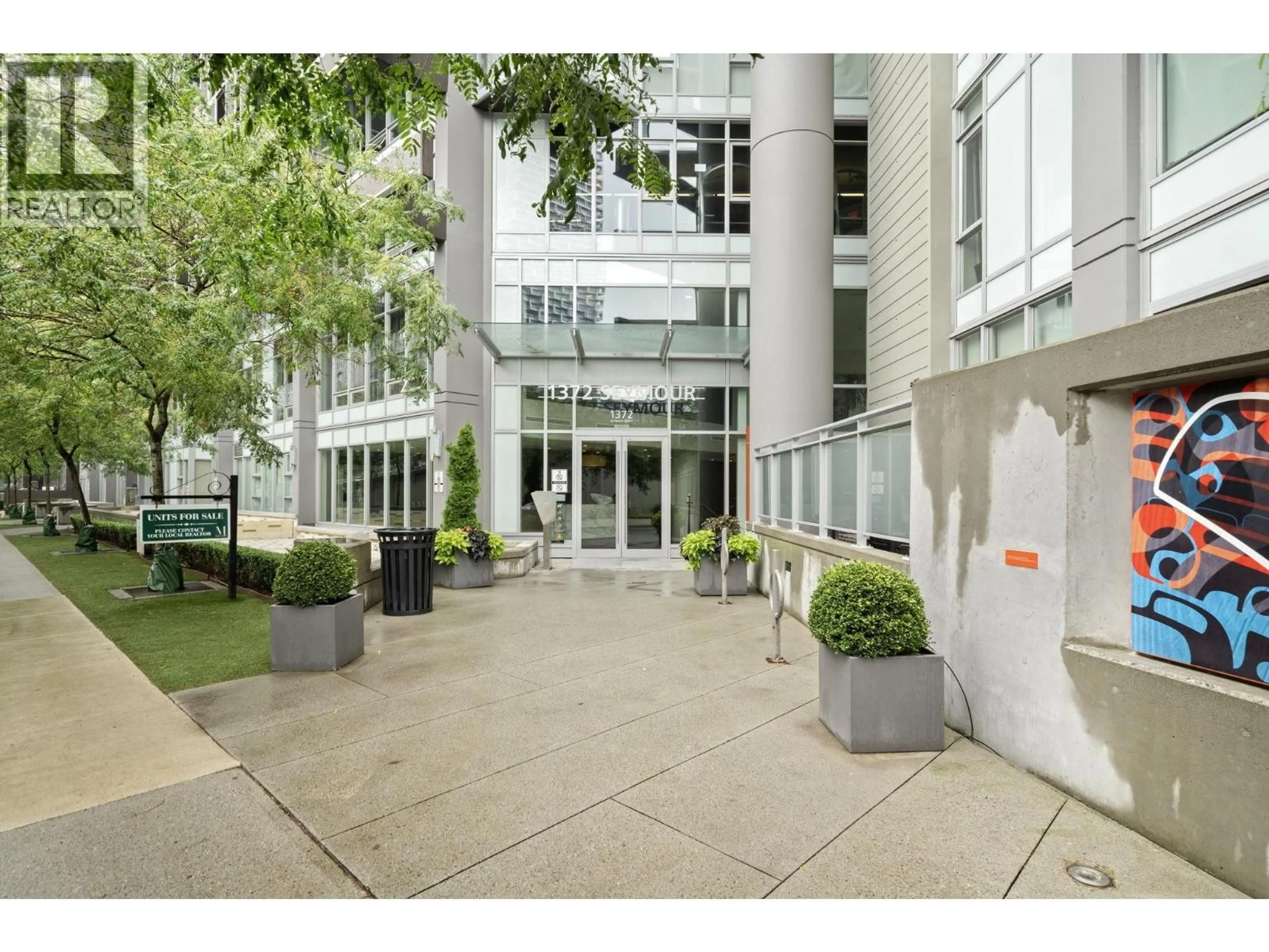 Indoor foyer for 3103 - 1372 SEYMOUR STREET, Vancouver British Columbia V6B0L1