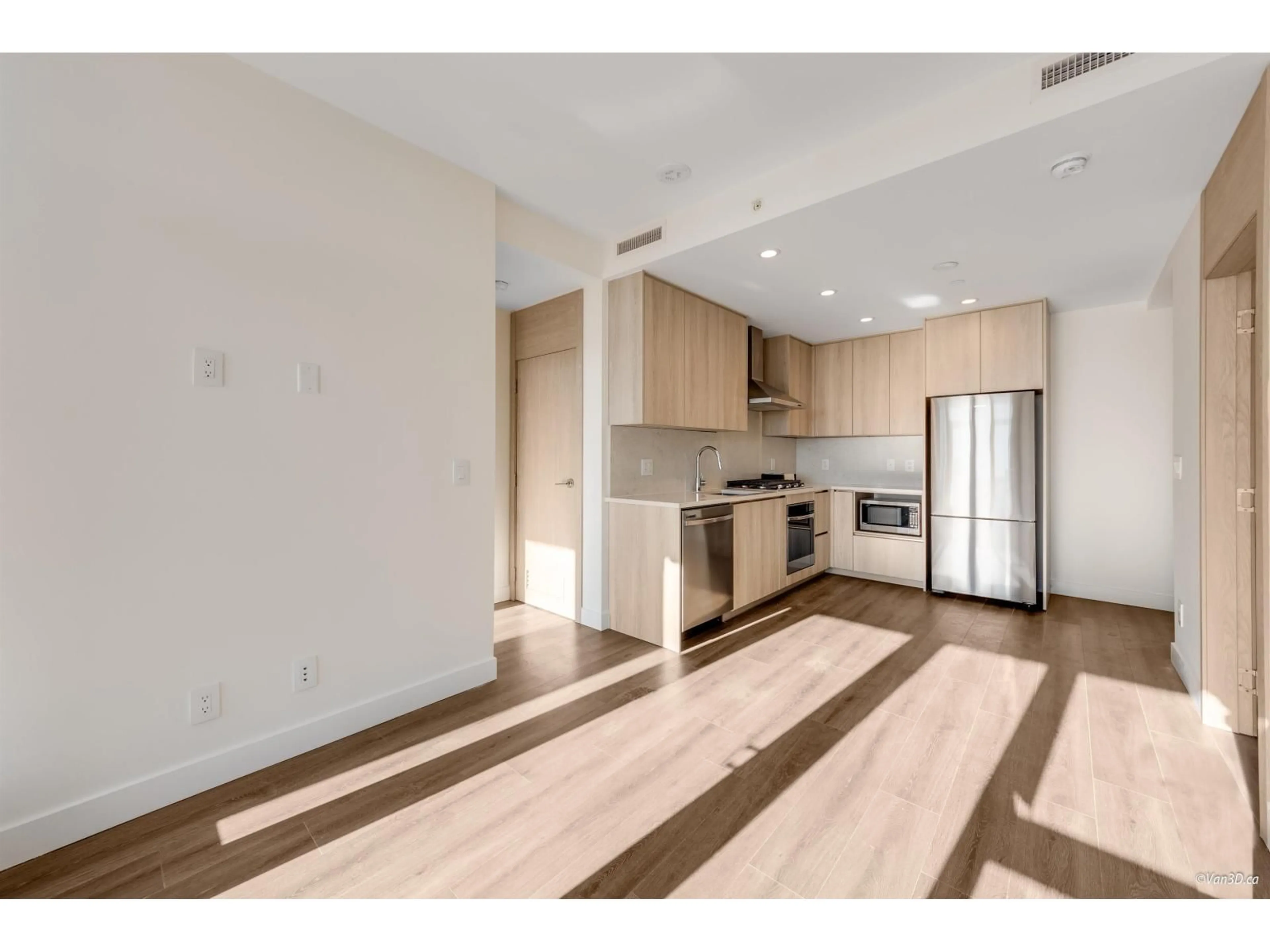 Unknown for 2805 - 10750 135A STREET, Surrey British Columbia V3T0V4