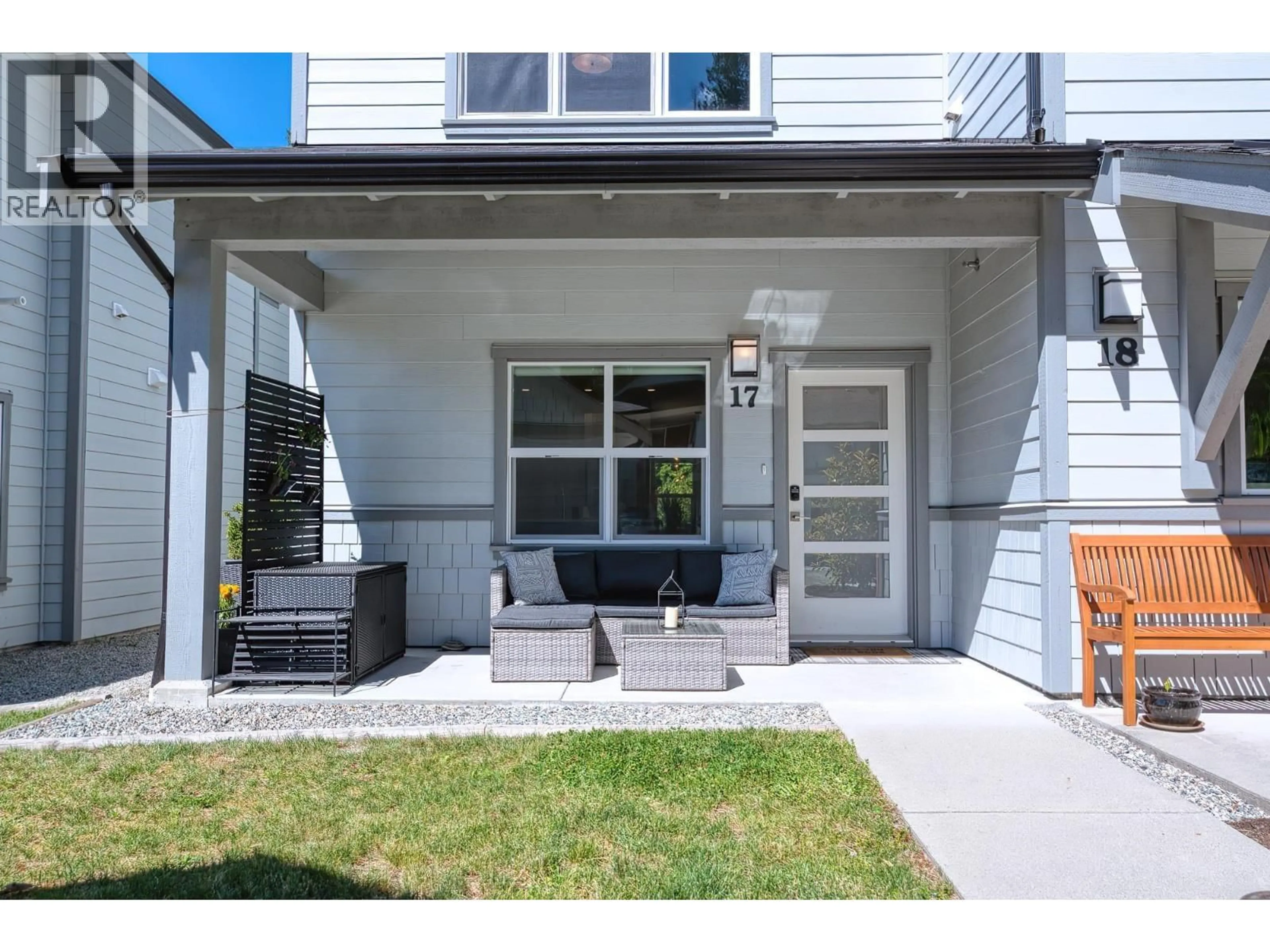 Unknown for 17 - 950 WOODSWORTH ROAD, Gibsons British Columbia V0N1V7