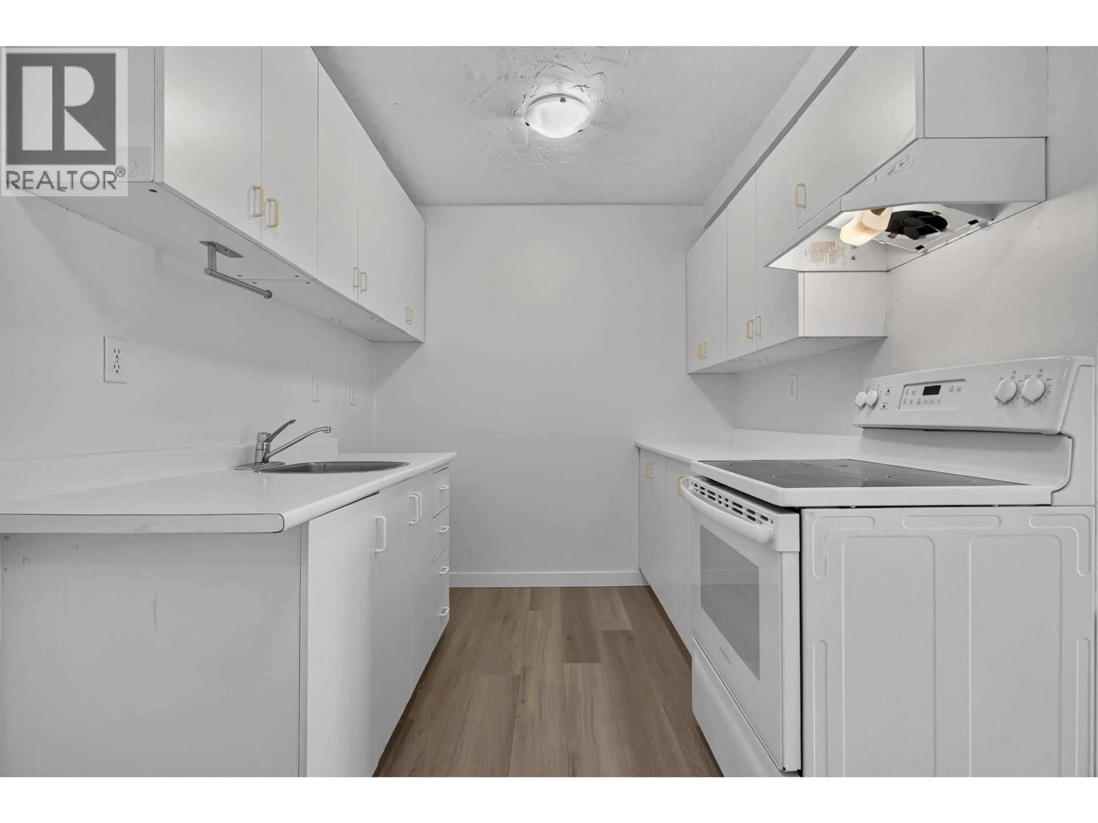 Standard kitchen, unknown for 203 - 7220 LINDSAY ROAD, Richmond British Columbia V7C3M6