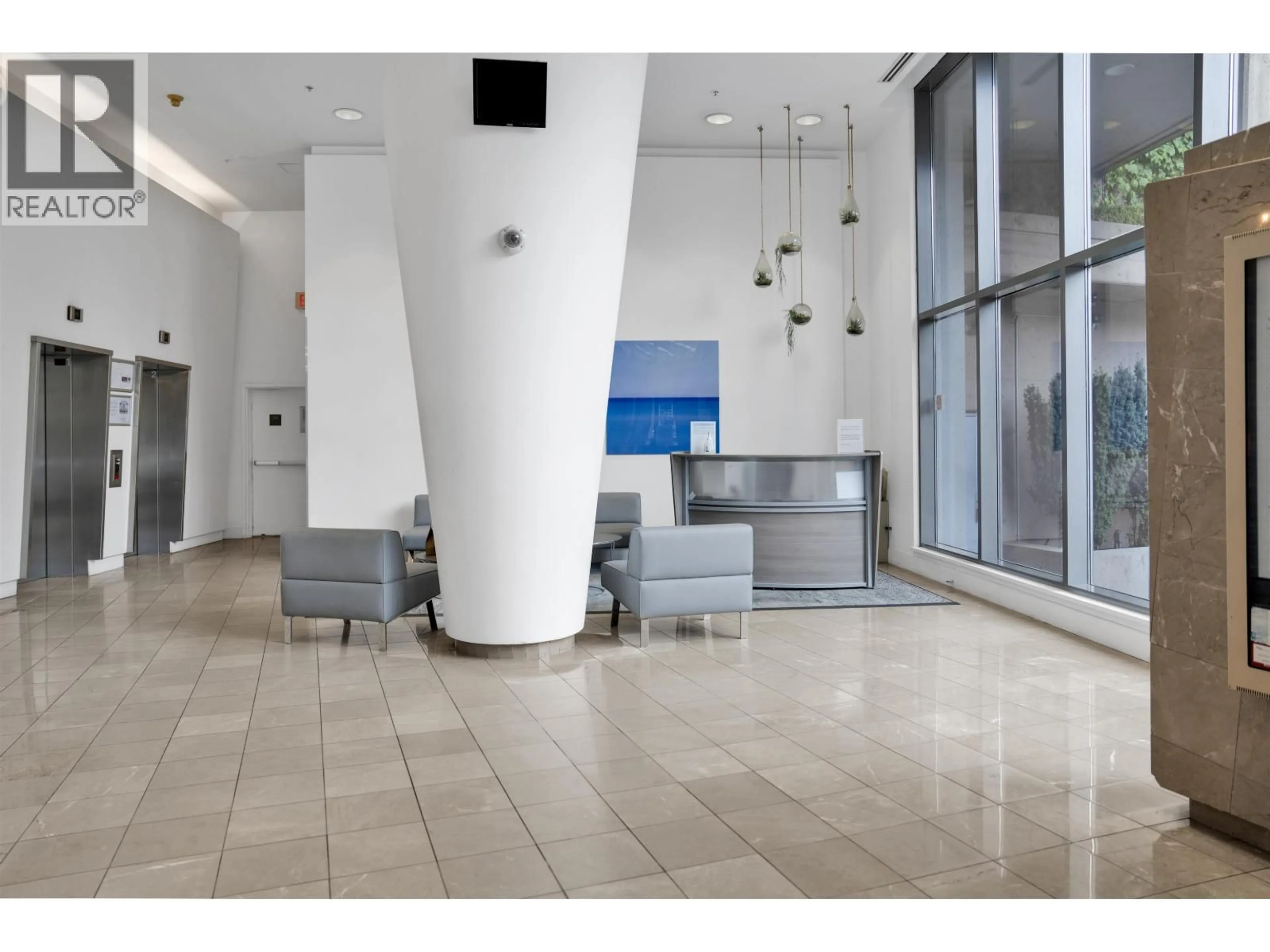 Indoor foyer for 905 - 1008 CAMBIE STREET, Vancouver British Columbia V6B6J7