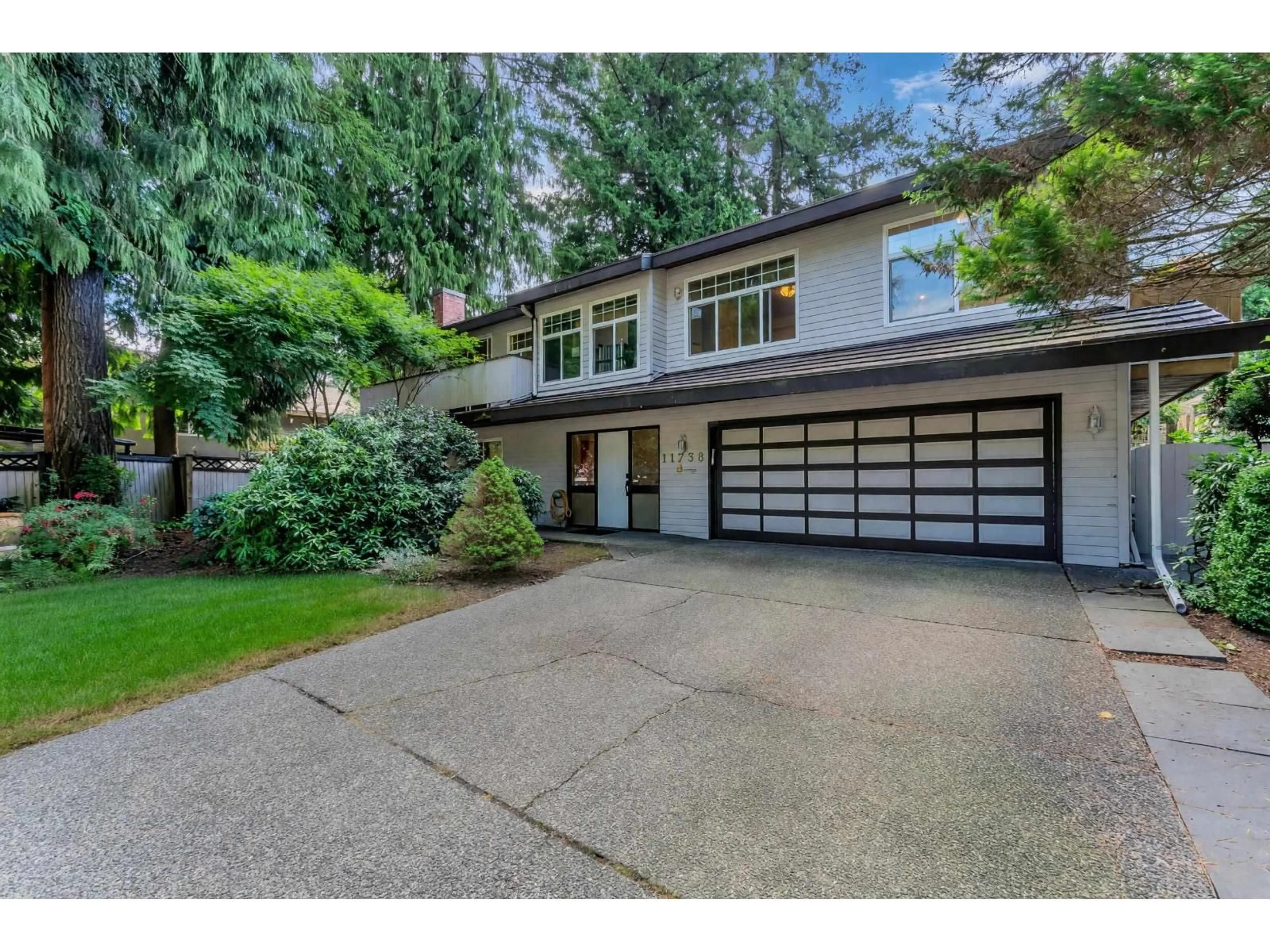 Home with vinyl exterior material, street for 11738 LYON ROAD, Delta British Columbia V4E2K4