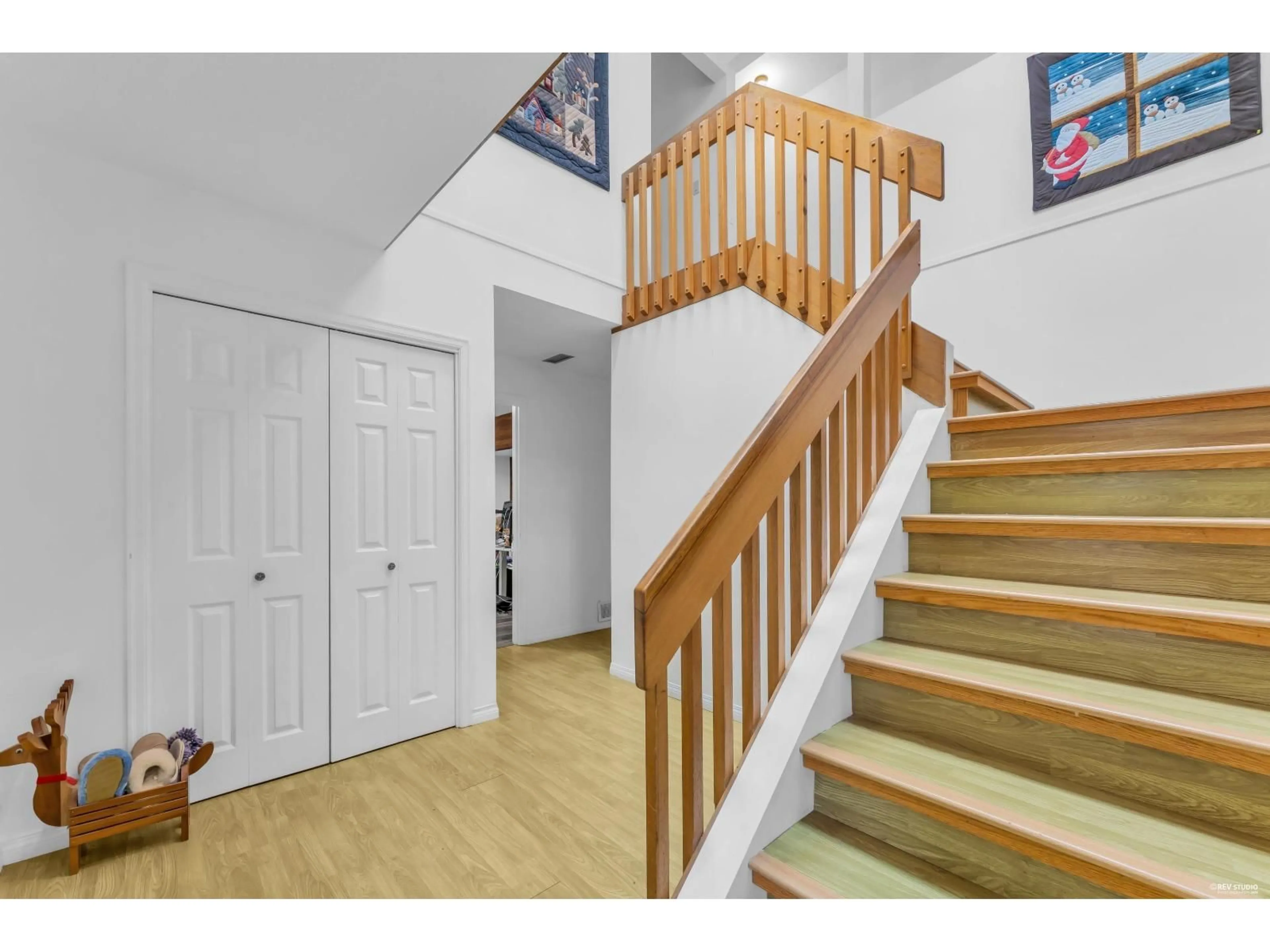 Indoor foyer for 11738 LYON ROAD, Delta British Columbia V4E2K4