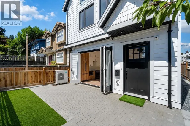 1 - 3271 E GEORGIA STREET, Vancouver 3