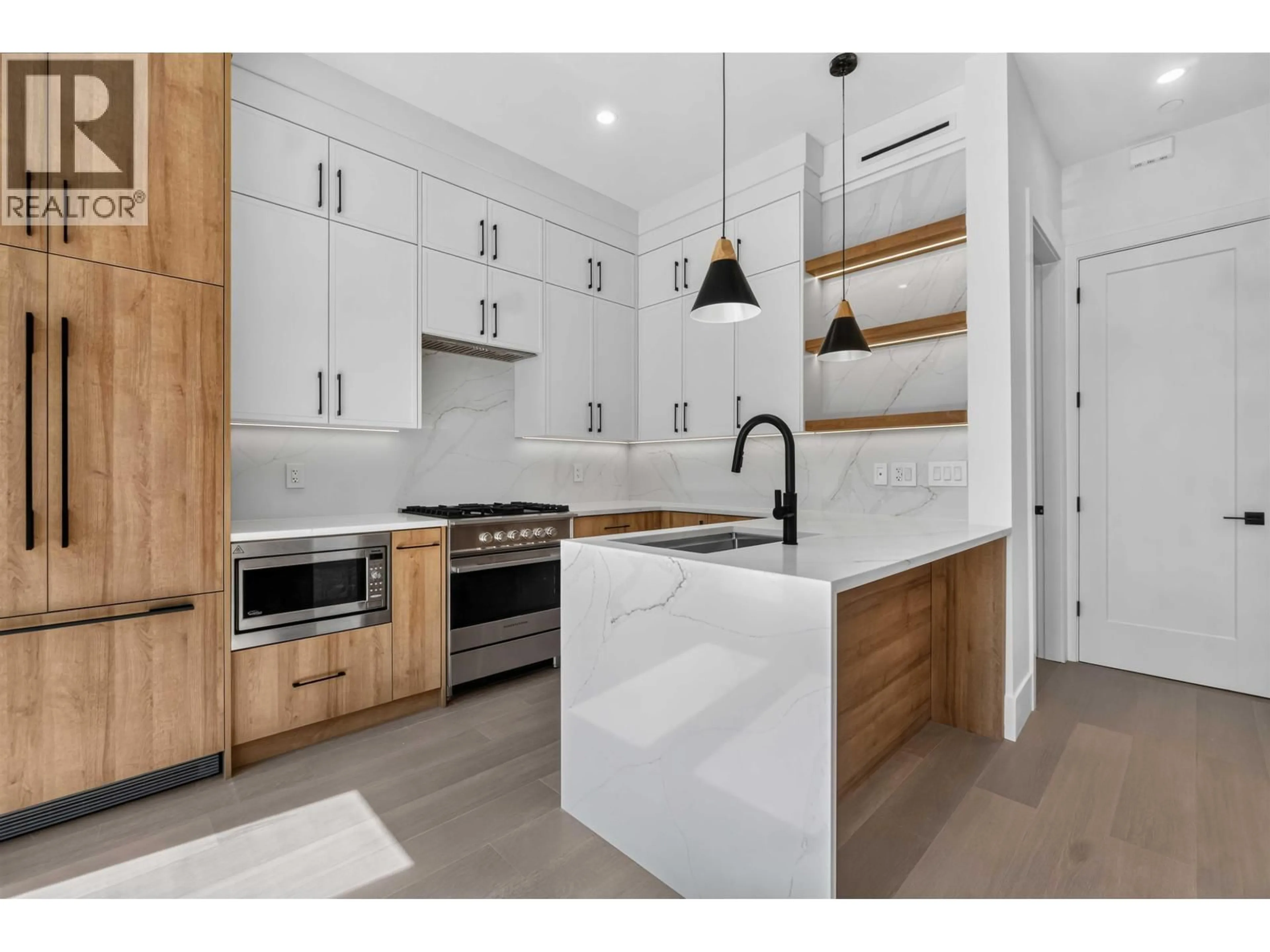 Open concept kitchen, unknown for 1 - 3271 E GEORGIA STREET, Vancouver British Columbia V5K2L2