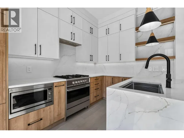 1 - 3271 E GEORGIA STREET, Vancouver 5