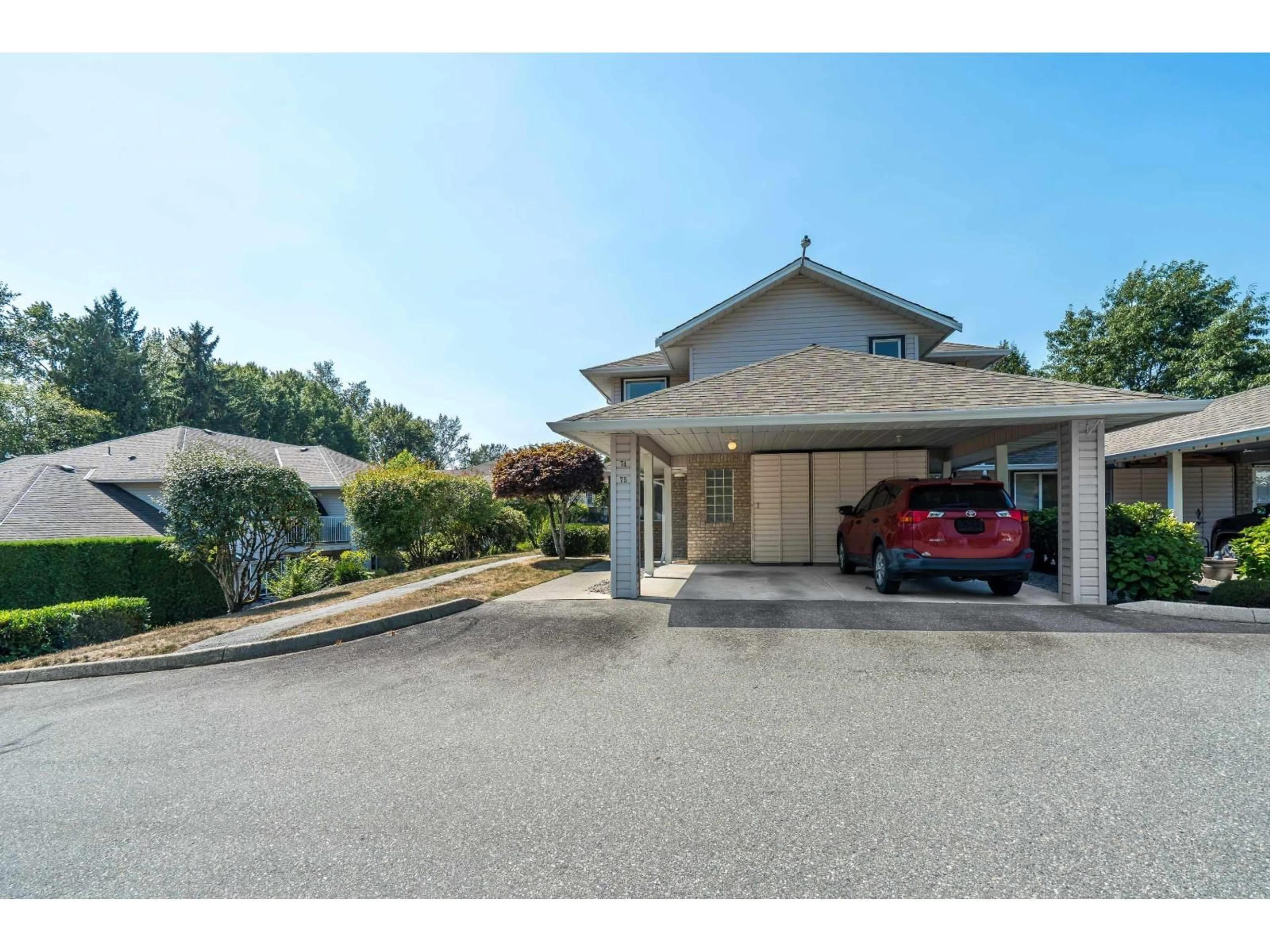 Indoor garage for 75 - 15020 66A AVENUE, Surrey British Columbia V3S2A5