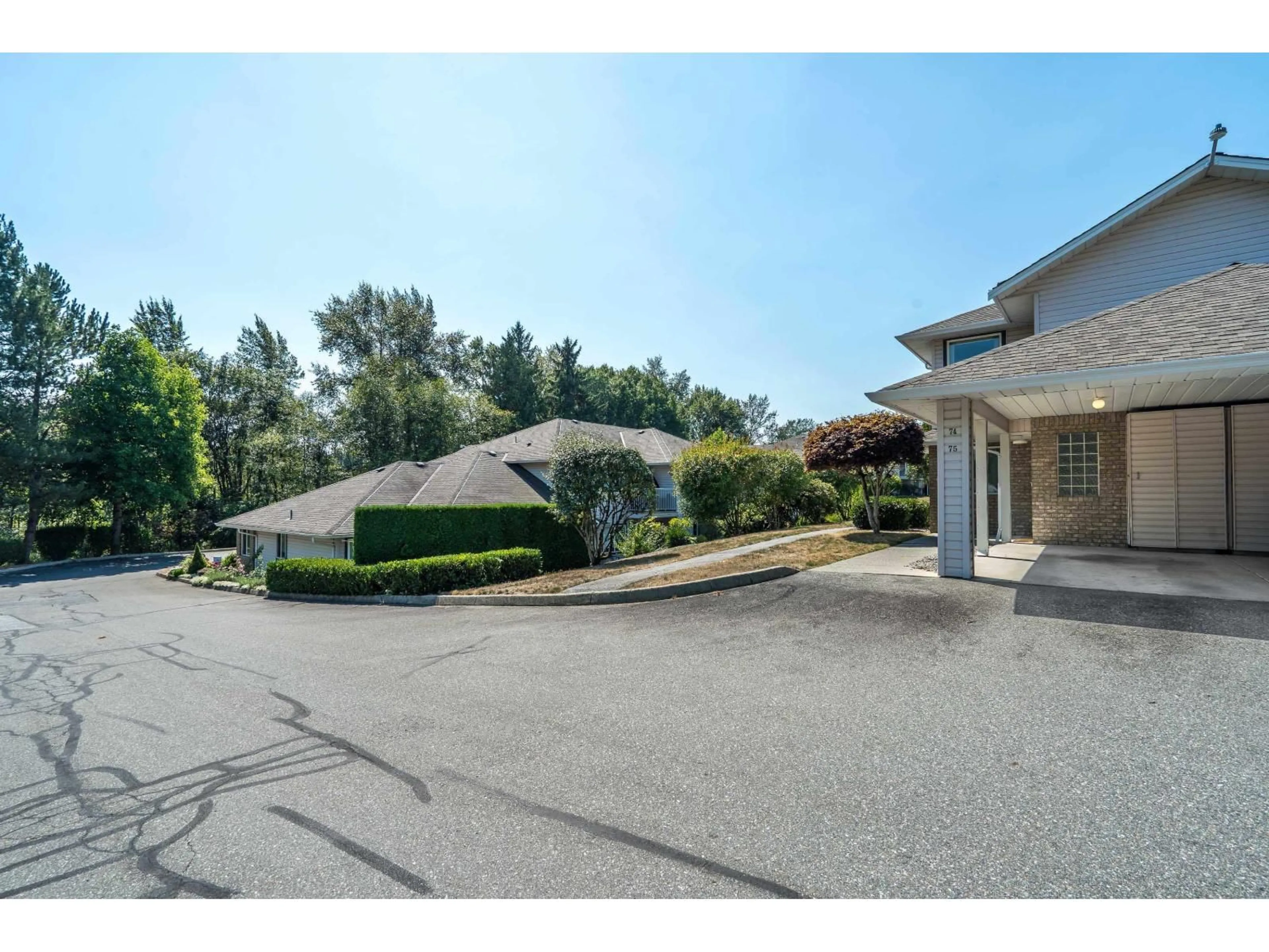 Unknown for 75 - 15020 66A AVENUE, Surrey British Columbia V3S2A5