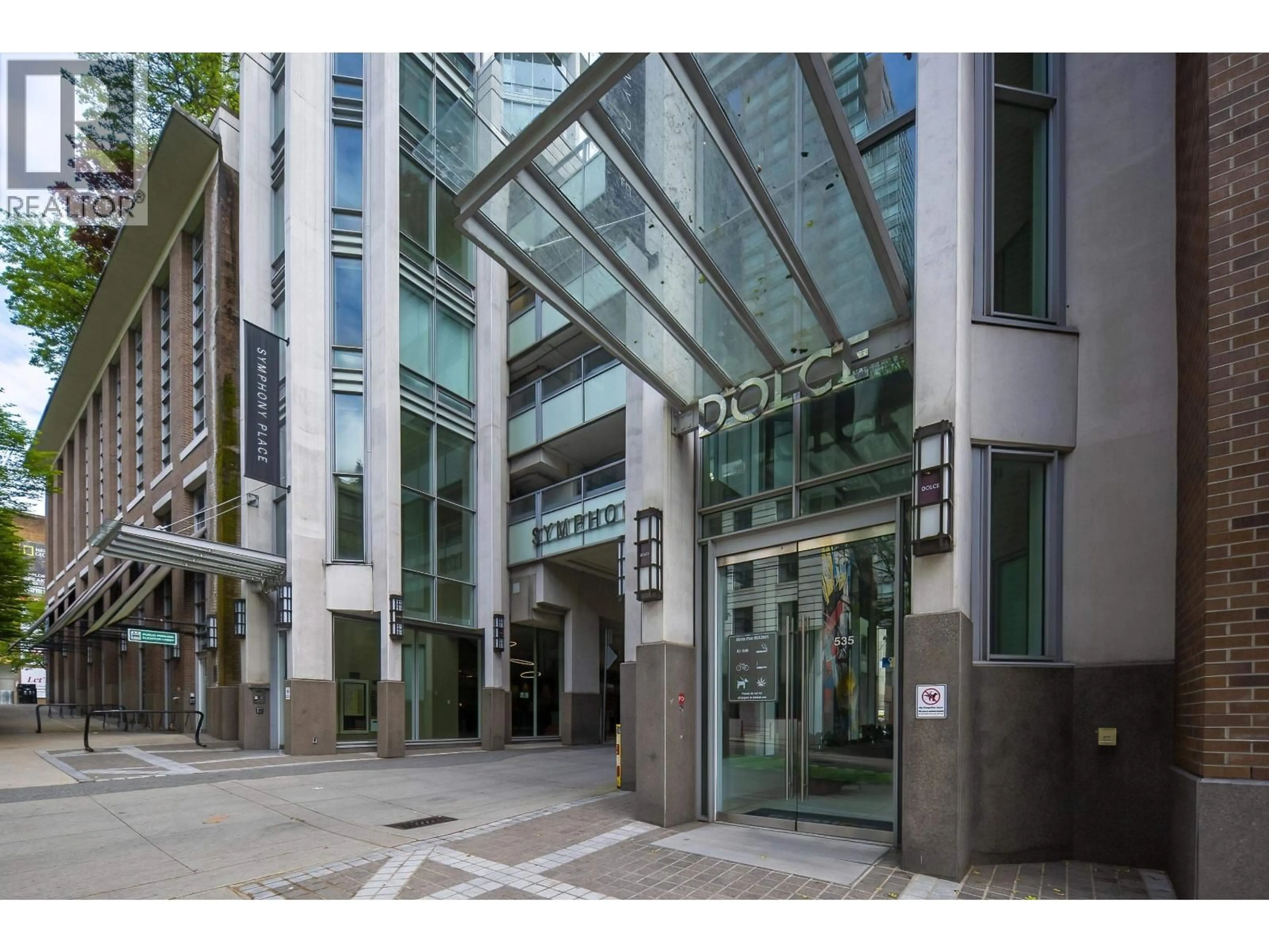 Indoor foyer for 2306 - 535 SMITHE STREET, Vancouver British Columbia V6B0H2