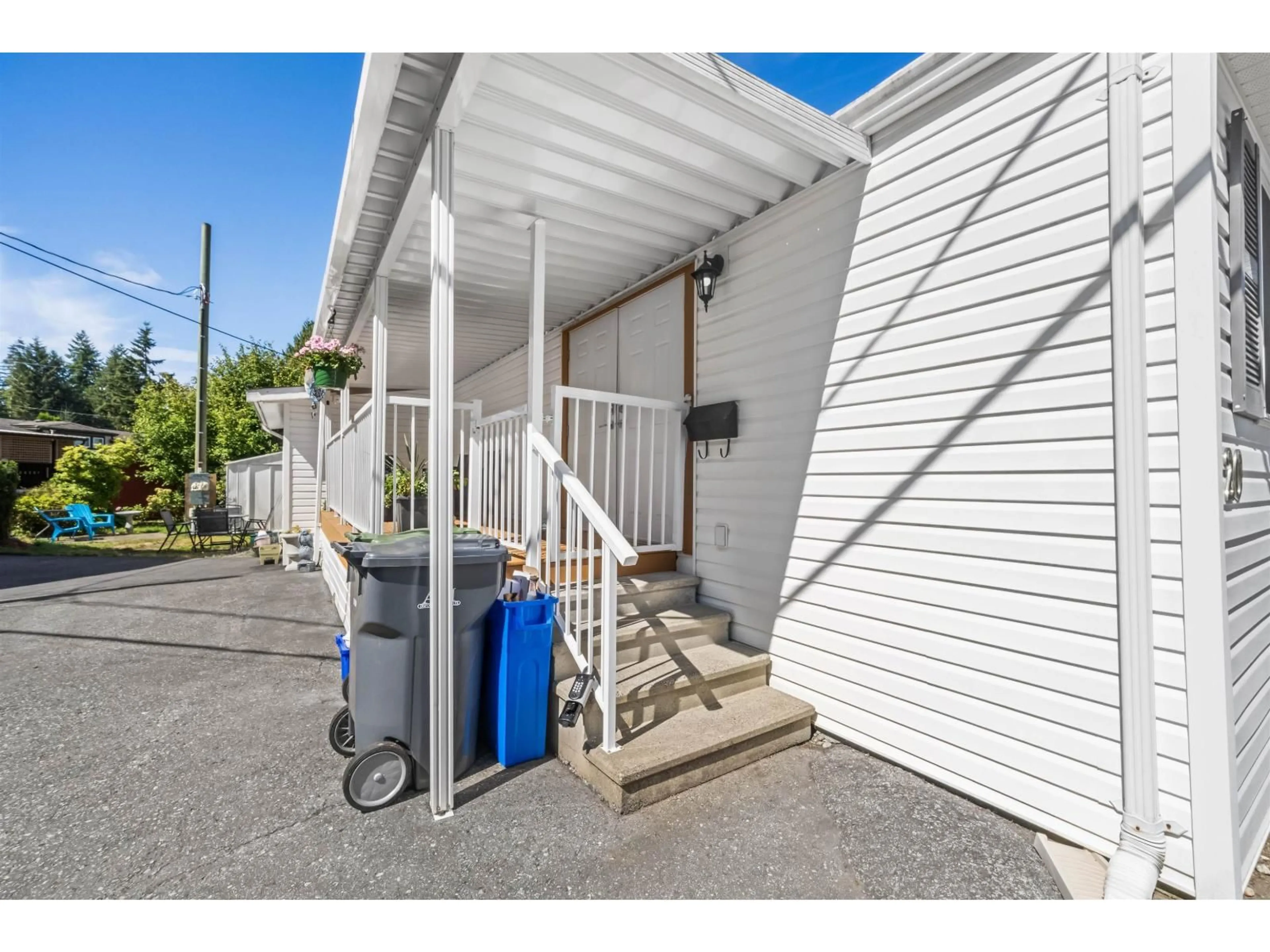 Unknown for 20 - 24330 FRASER HIGHWAY, Langley British Columbia V2Z1N2
