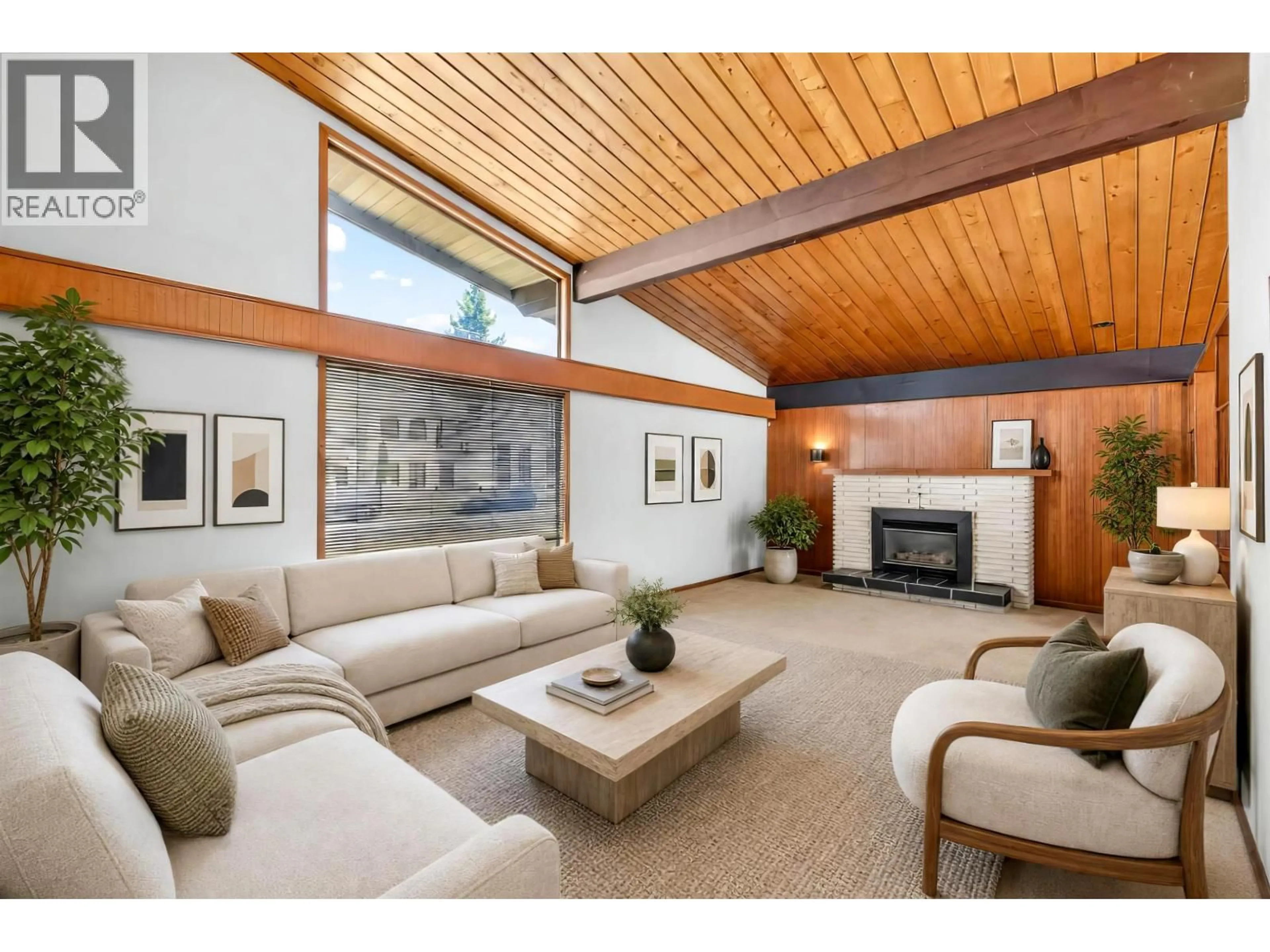Living room with furniture, wood/laminate floor for 11680 SEATON ROAD, Richmond British Columbia V7A3G6