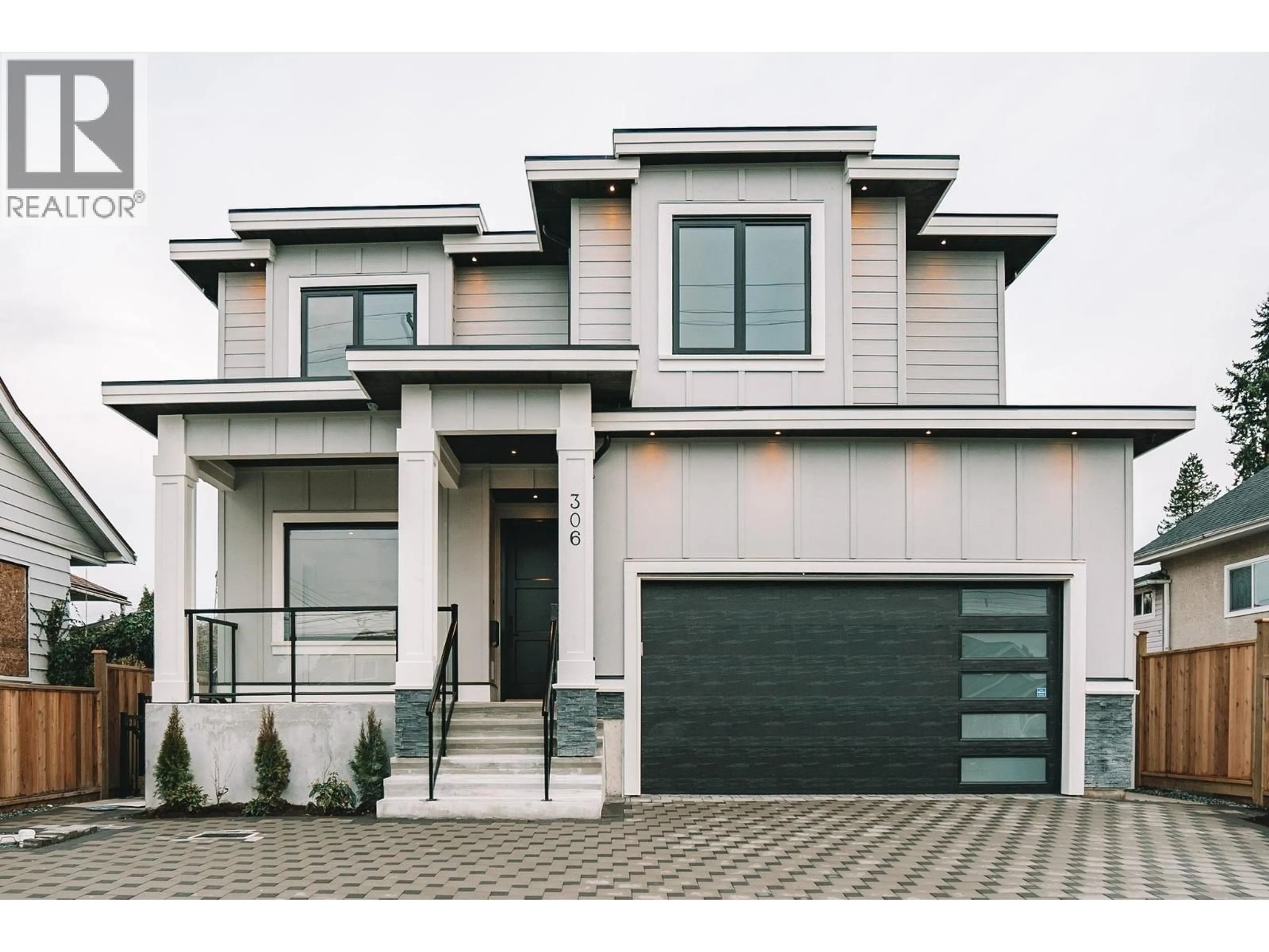 Home with vinyl exterior material, street for 306 EIGHTH AVENUE, New Westminster British Columbia V3L1Y2