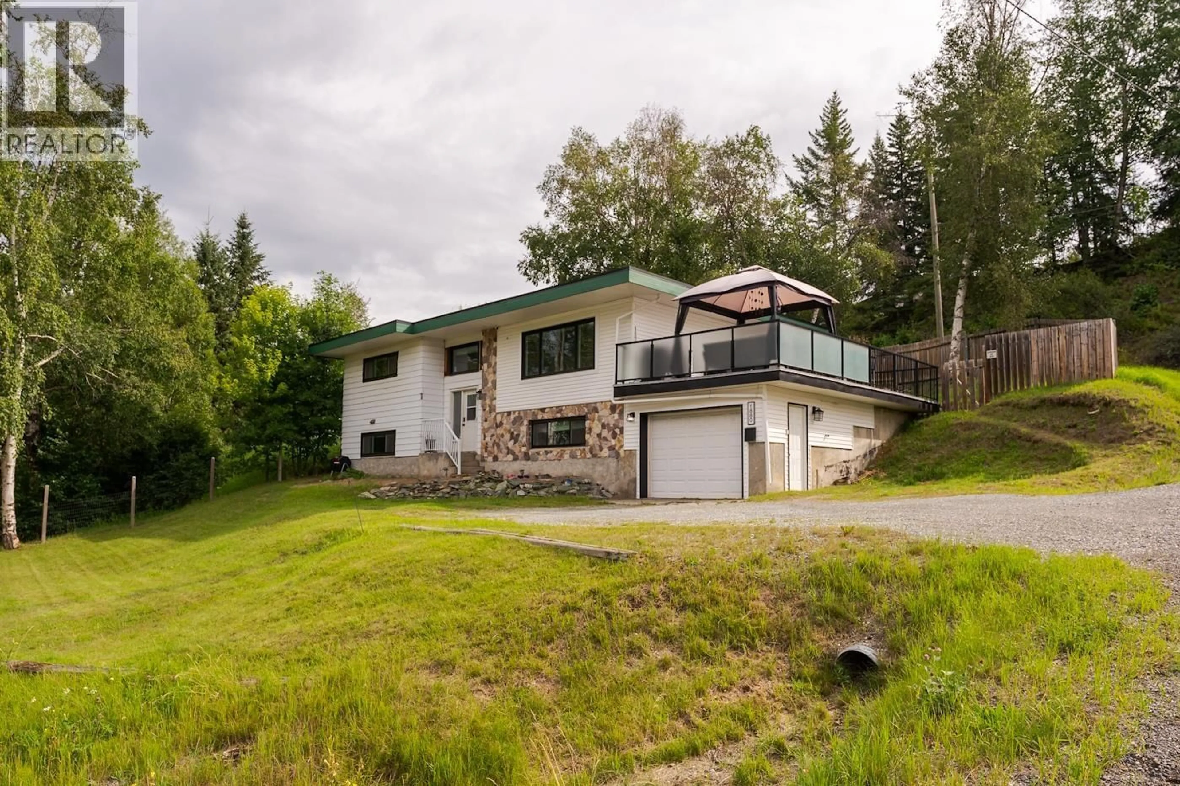 A pic from outside/outdoor area/front of a property/back of a property/a pic from drone, unknown for 1880 HOUGHTALING ROAD, Prince George British Columbia V2K1L6