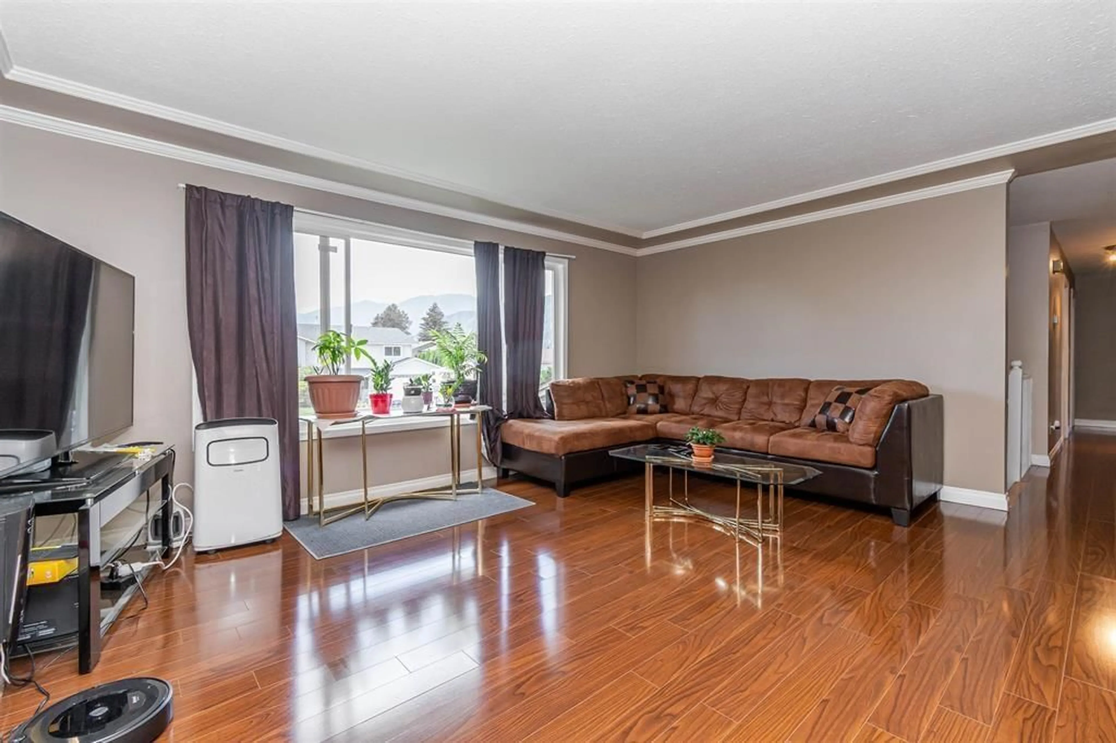 Living room with furniture, unknown for 10510 CONRAD STREET, Chilliwack British Columbia V2P7C9