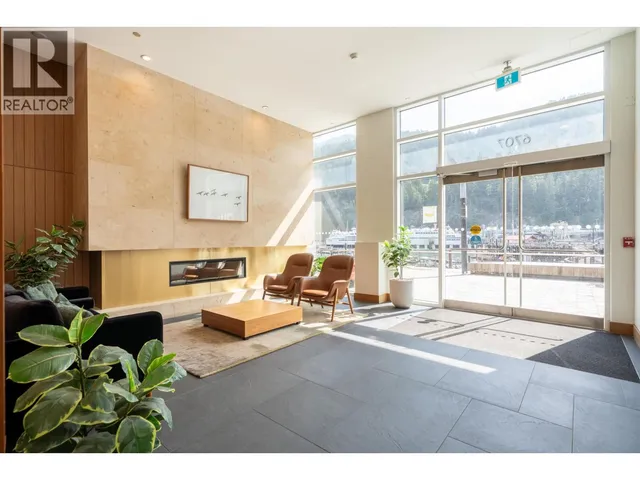 305 - 6707 NELSON AVENUE, West Vancouver 3