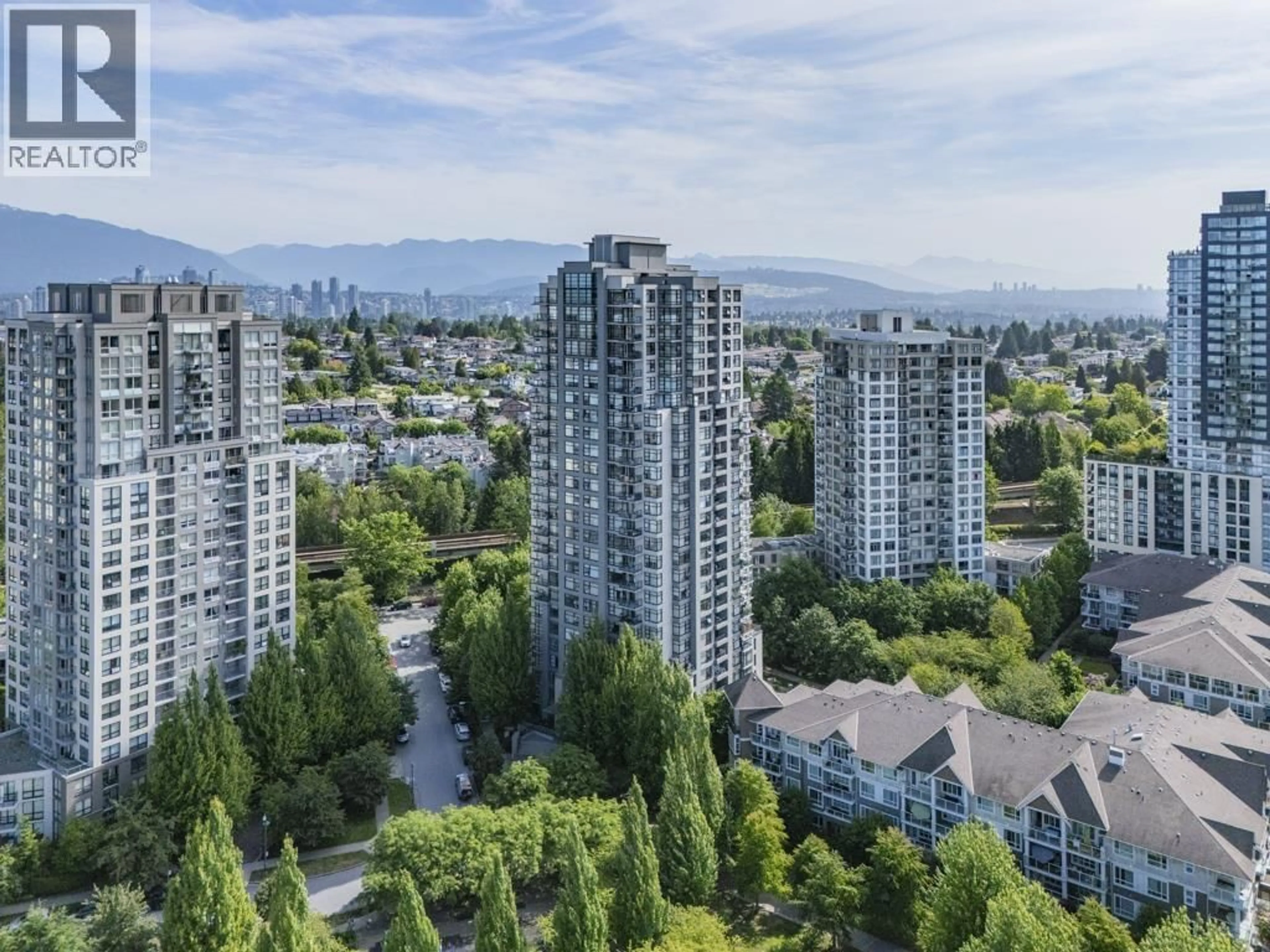 A pic from outside/outdoor area/front of a property/back of a property/a pic from drone, city buildings view from balcony for 808 - 5380 OBEN STREET, Vancouver British Columbia V5R6H7