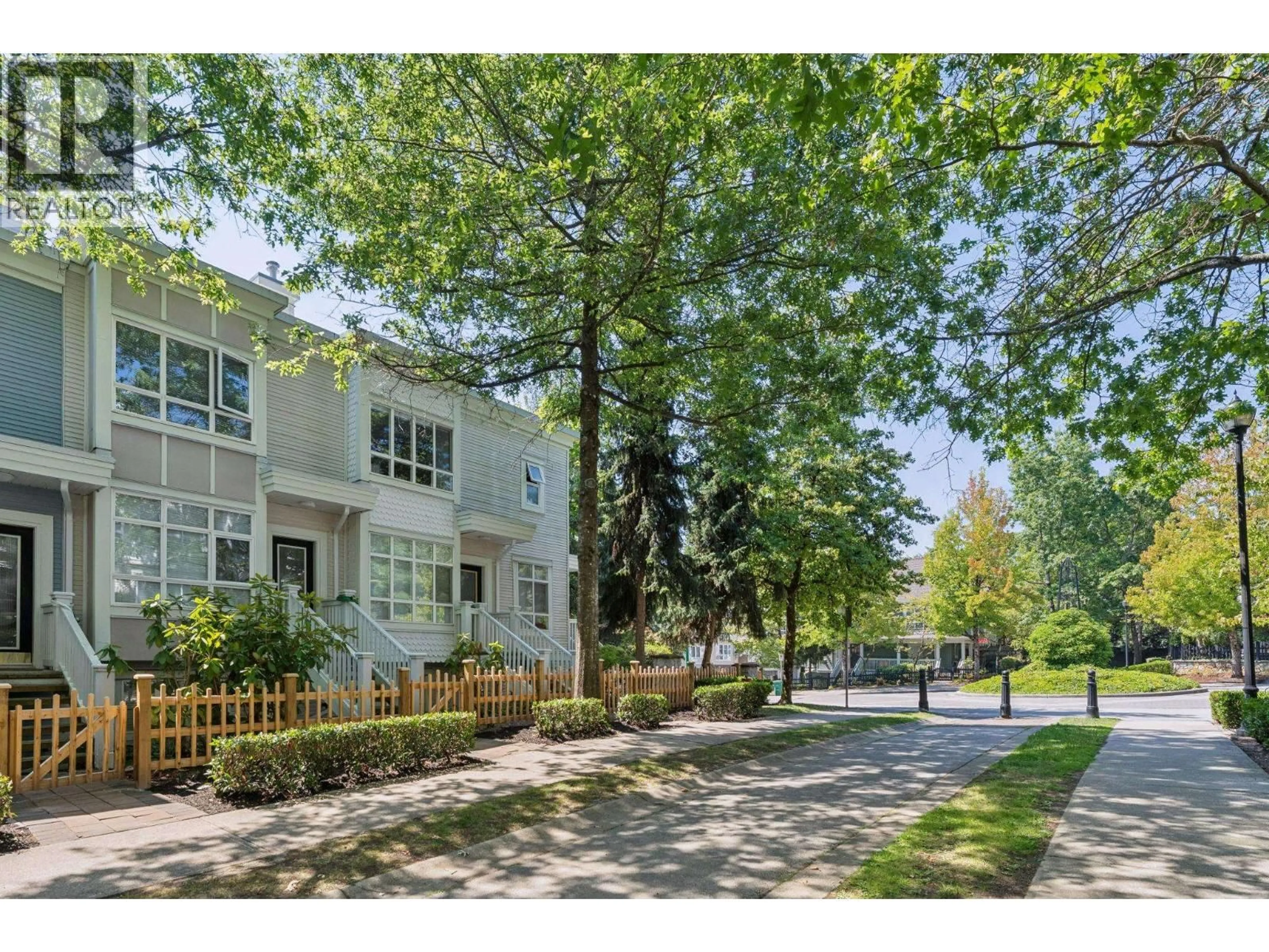 Unknown for 6702 VILLAGE GREEN, Burnaby British Columbia V5E4K7