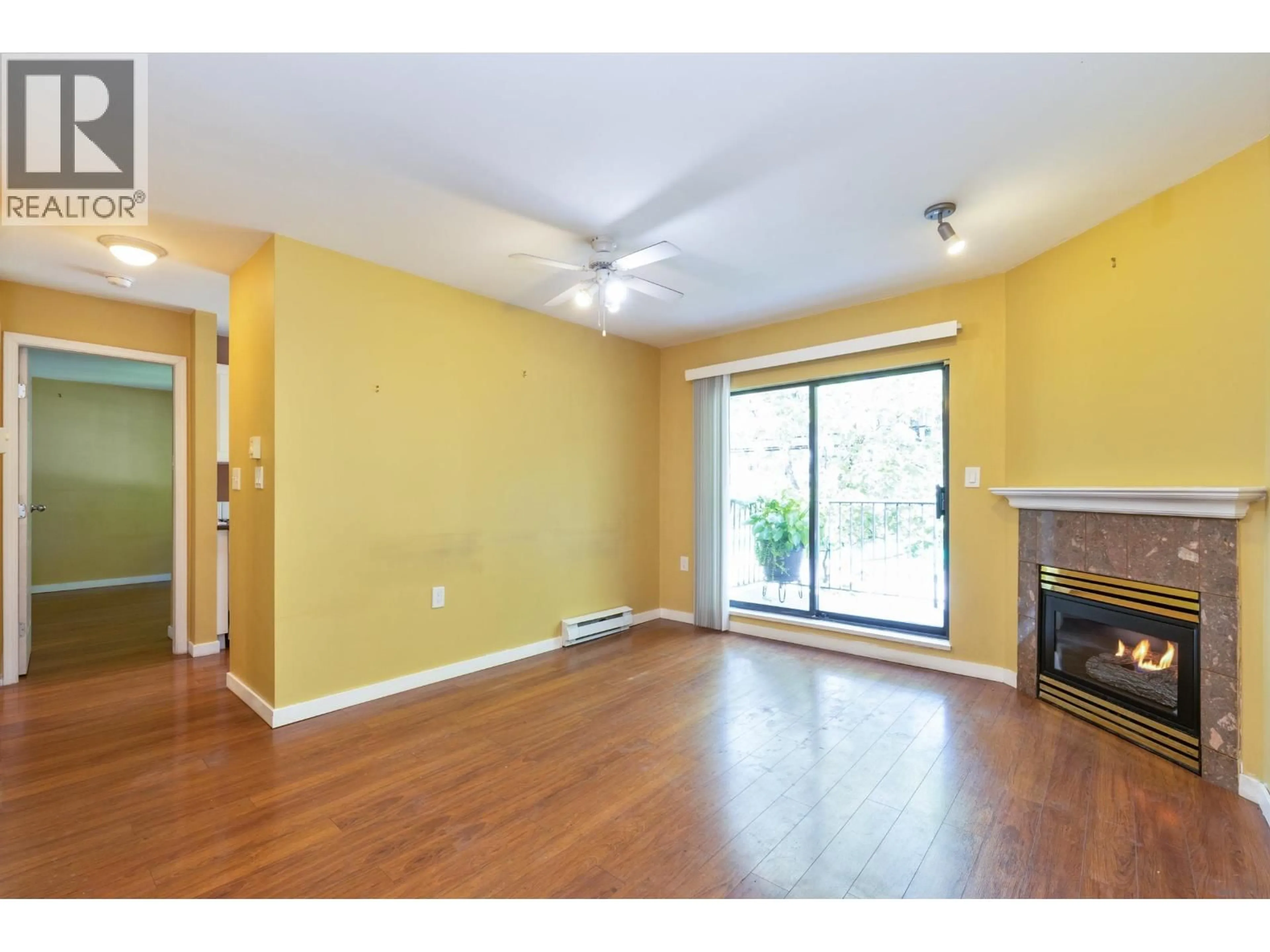 A pic of a room for 402 - 102 BEGIN STREET, Coquitlam British Columbia W3K4V2